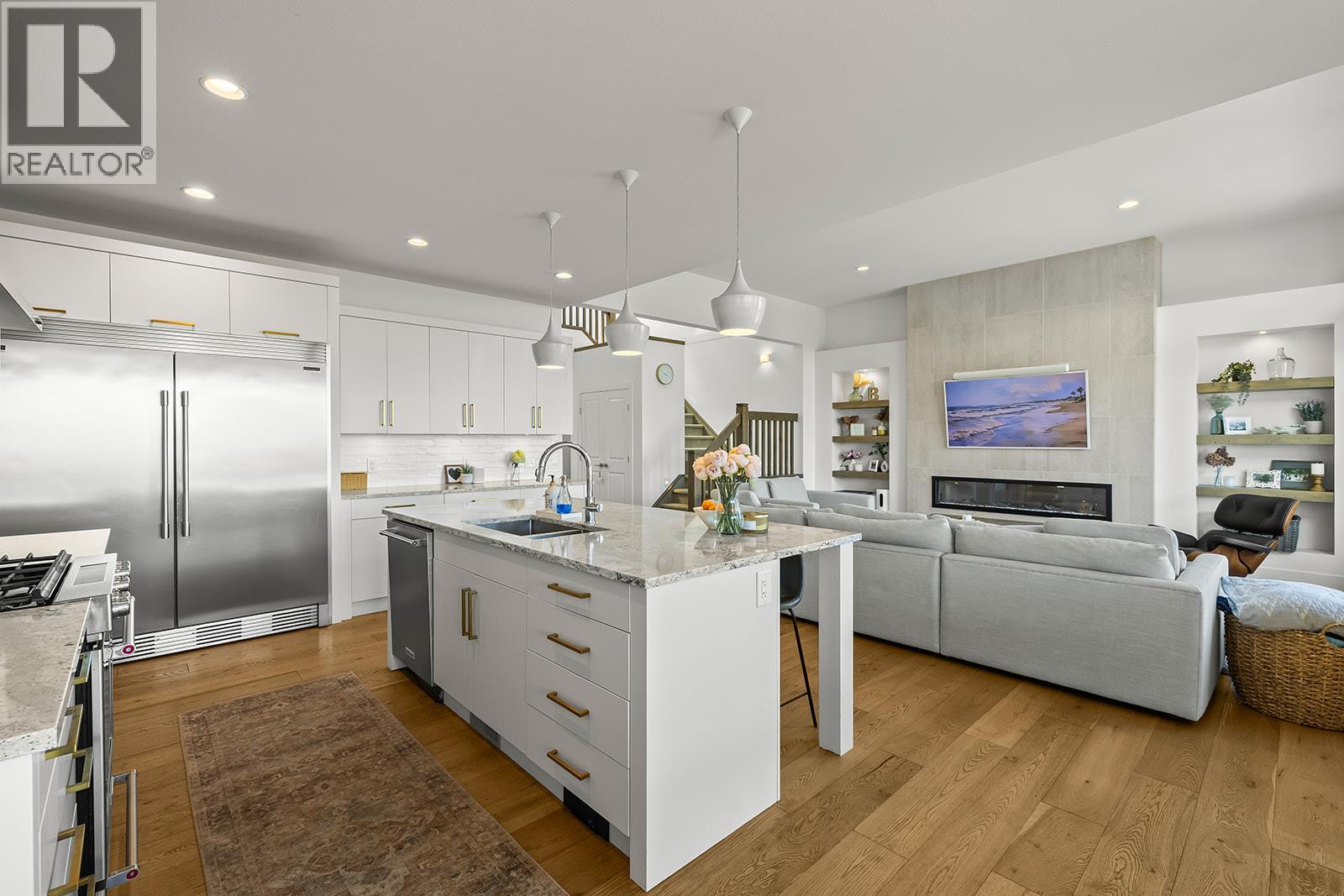 Picture for 1174 Goldfinch  Place https://www.cirrealty.ca/reb/bc/2/10362872_12.jpg