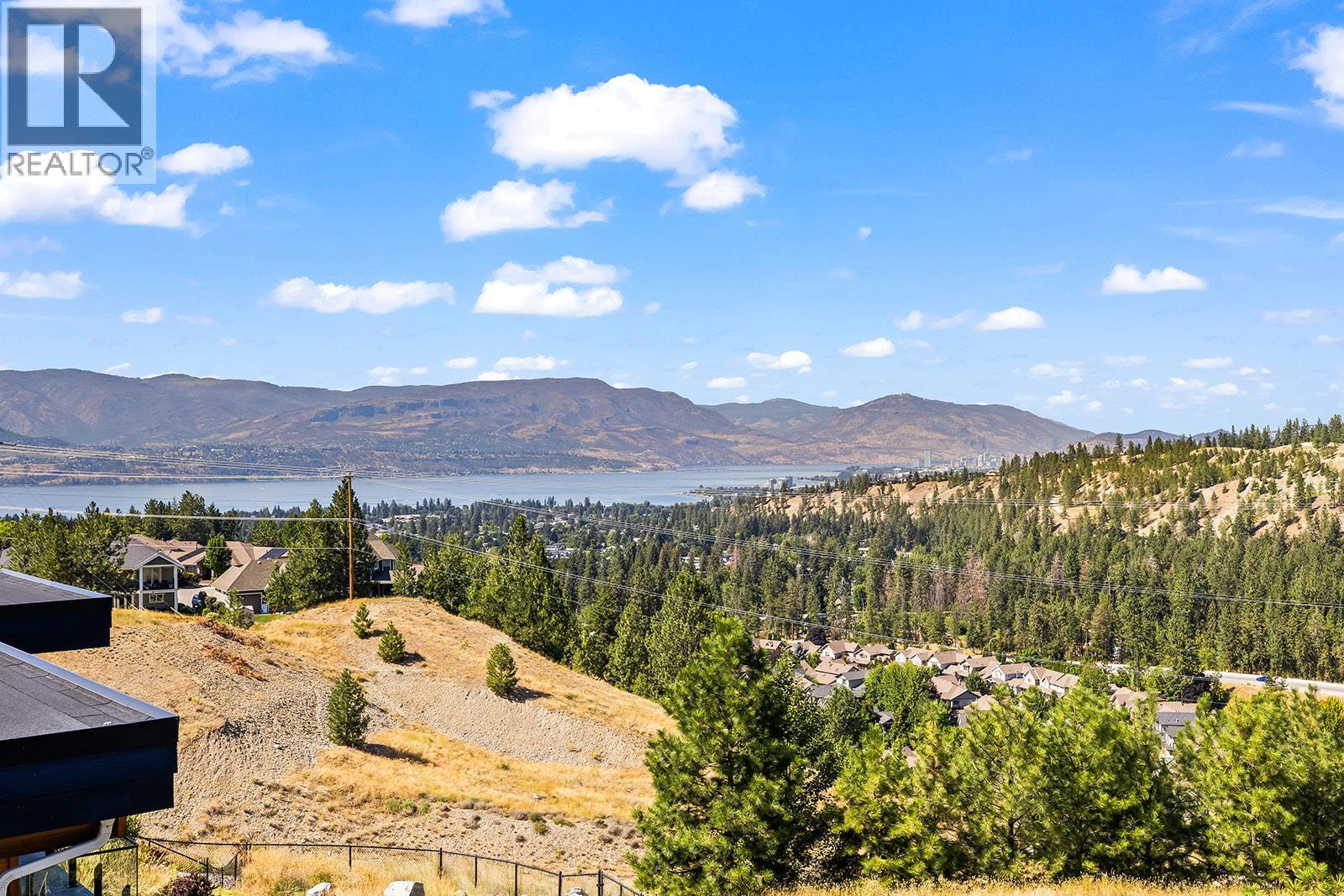 Picture for 1174 Goldfinch  Place https://www.cirrealty.ca/reb/bc/2/10362872_22.jpg