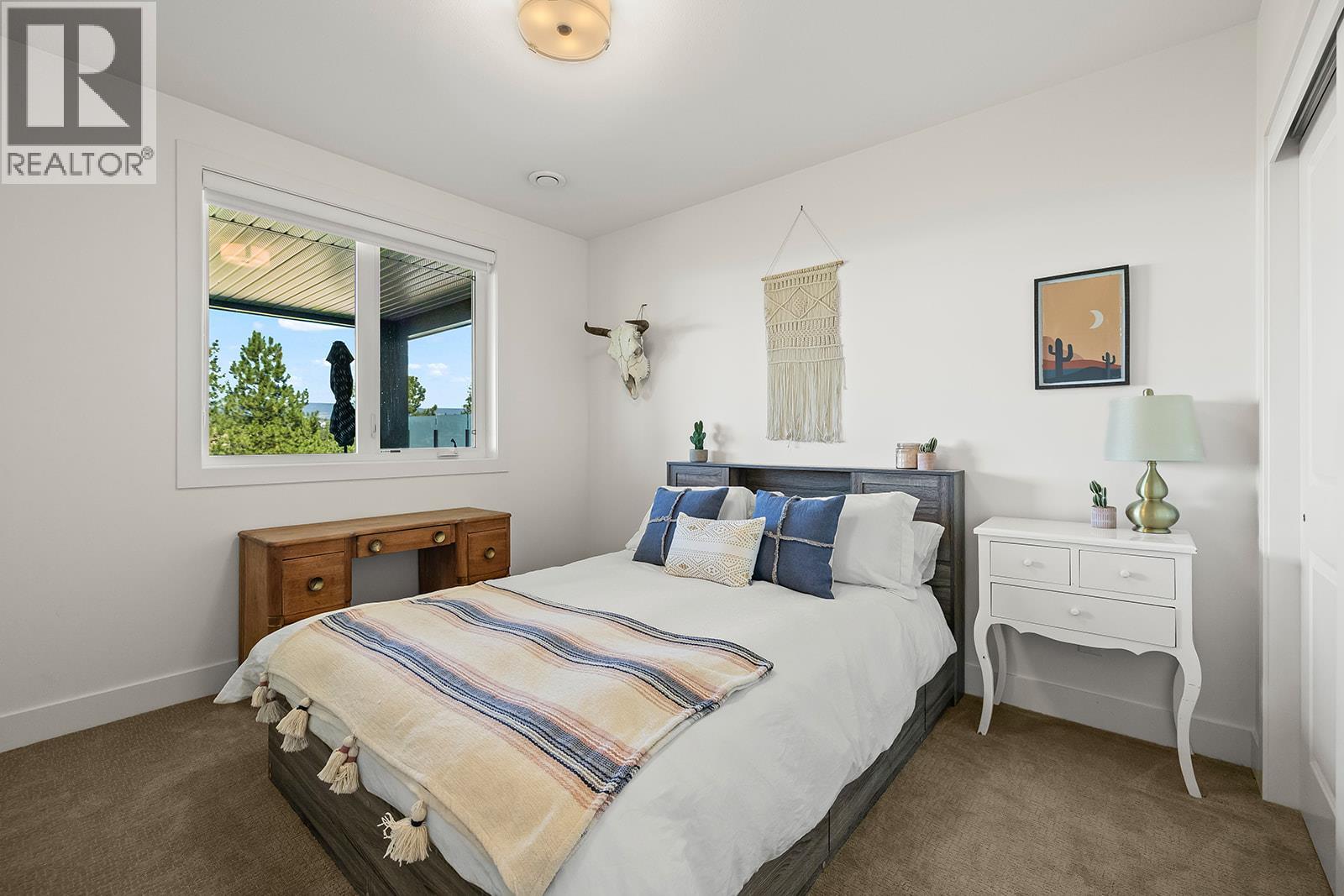 Picture for 1174 Goldfinch  Place https://www.cirrealty.ca/reb/bc/2/10362872_45.jpg