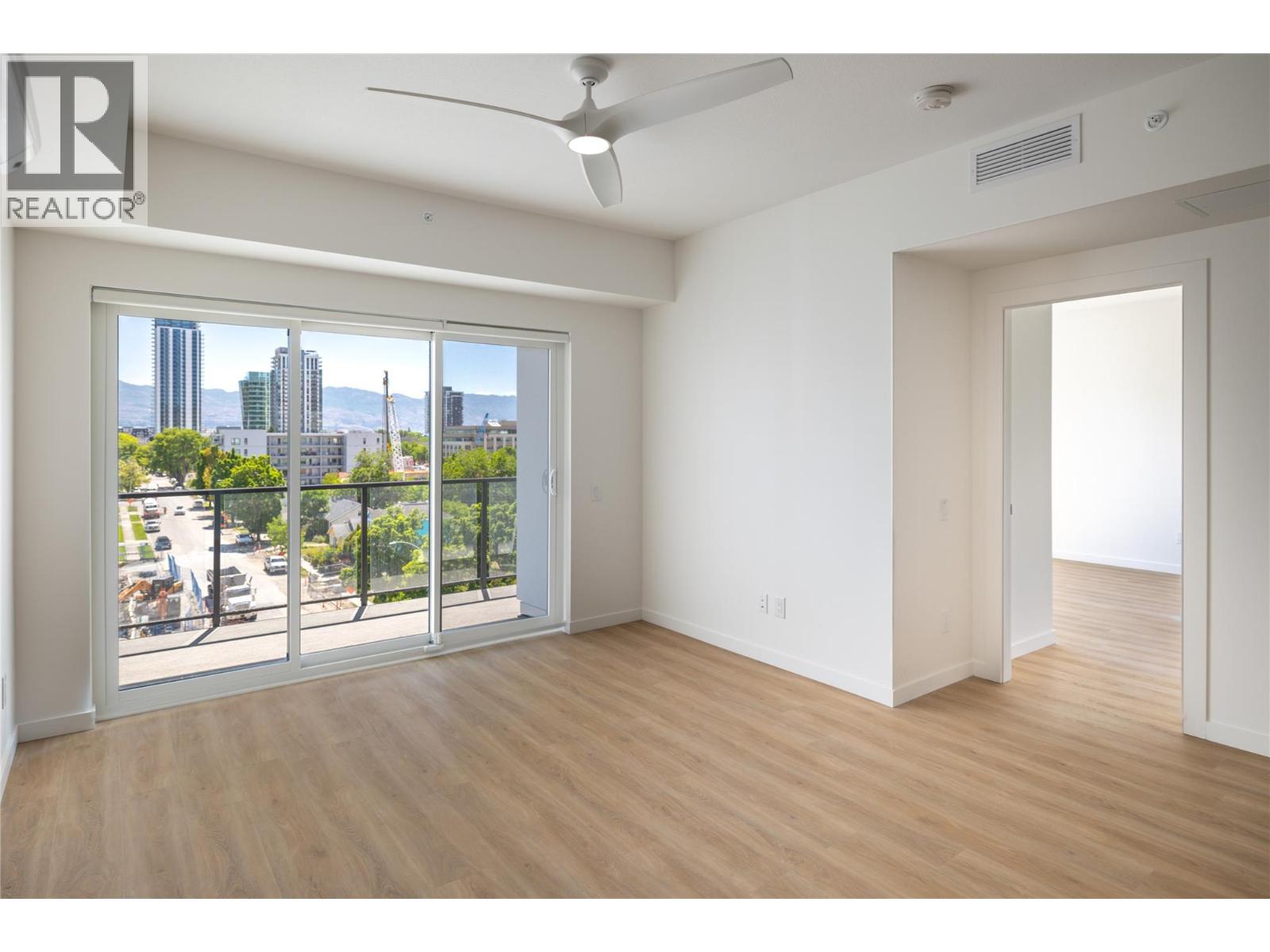 Picture for Unit #615, 604 Cawston  Avenue https://www.cirrealty.ca/reb/bc/2/10363582_14.jpg