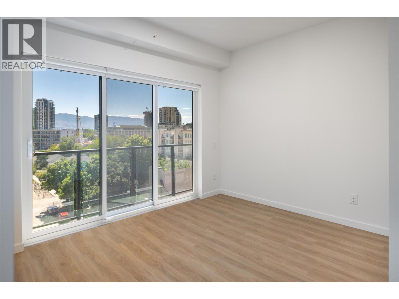 Picture for Unit #615, 604 Cawston  Avenue https://www.cirrealty.ca/reb/bc/2/10363582_15.jpg