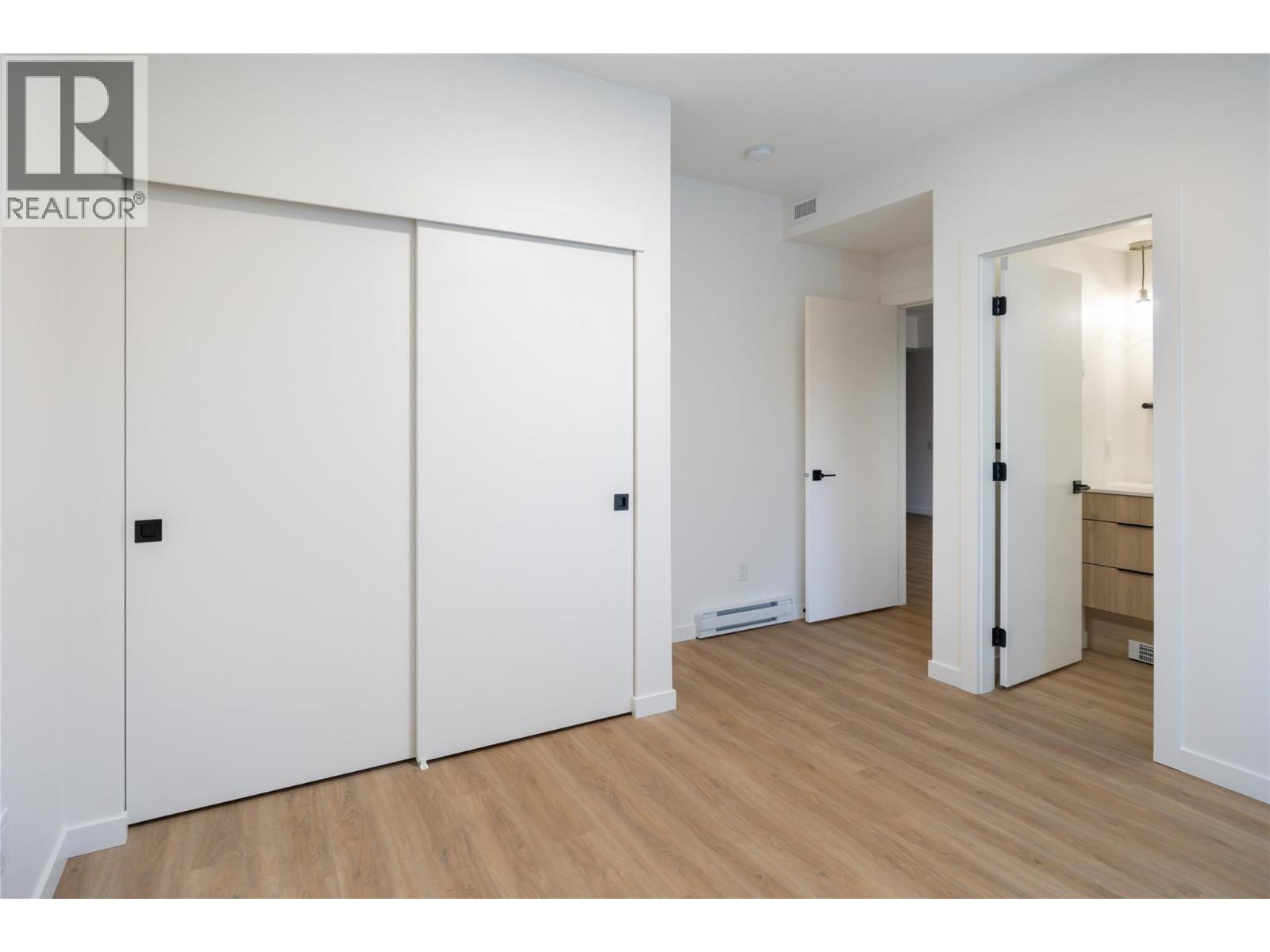 Picture for Unit #615, 604 Cawston  Avenue https://www.cirrealty.ca/reb/bc/2/10363582_16.jpg