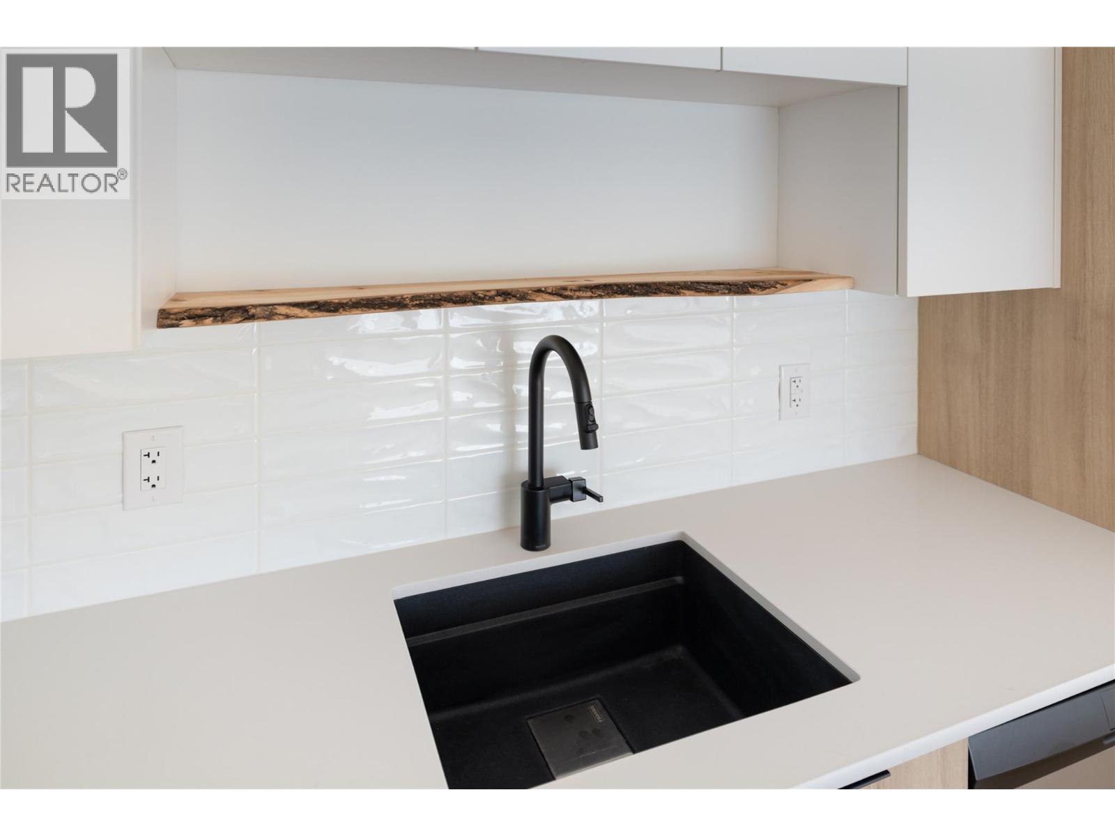 Picture for Unit #615, 604 Cawston  Avenue