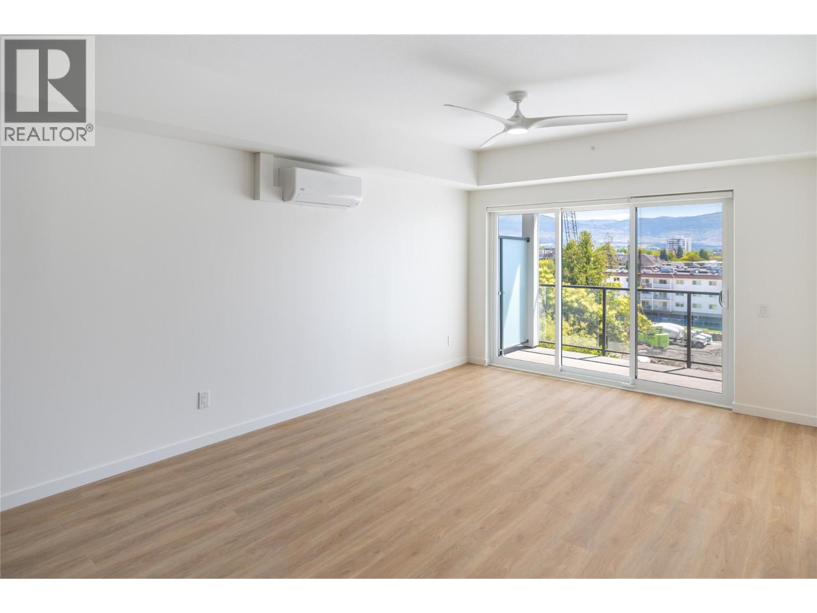 Picture for Unit #615, 604 Cawston  Avenue https://www.cirrealty.ca/reb/bc/2/10363582_9.jpg
