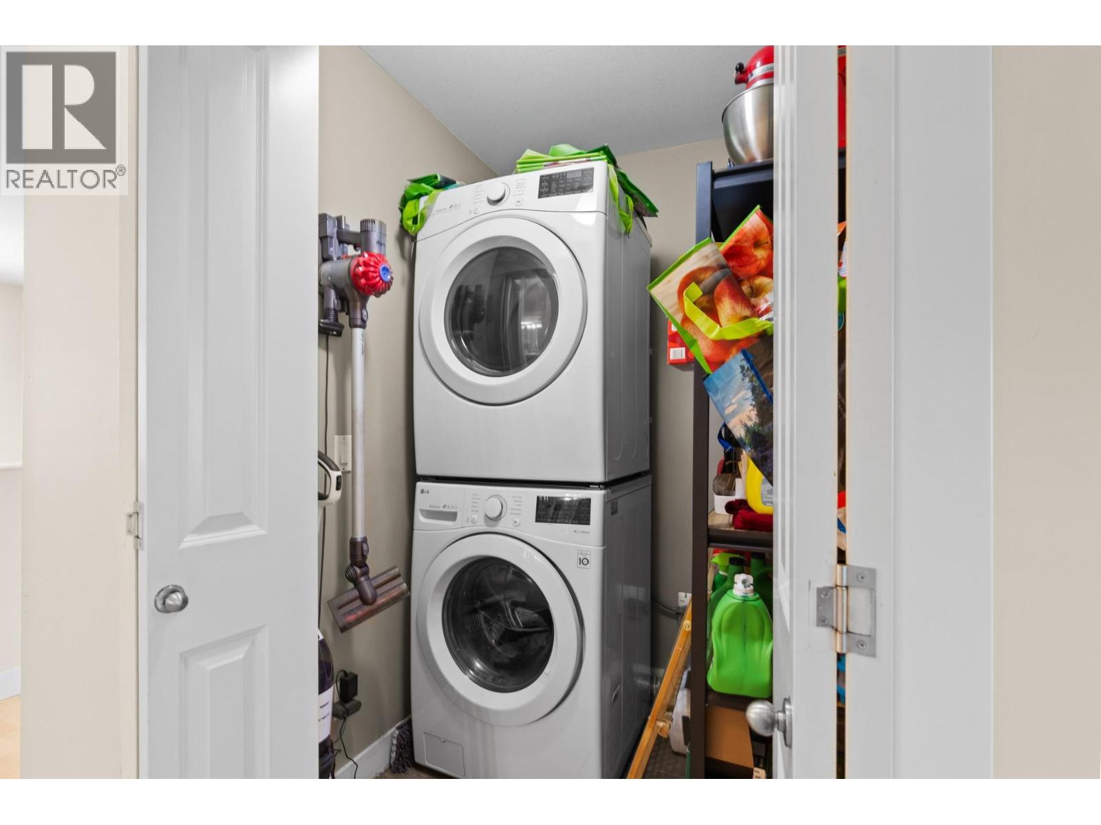 Picture for Unit #14, 225 Glen Park  Drive https://www.cirrealty.ca/reb/bc/2/10363612_16.jpg