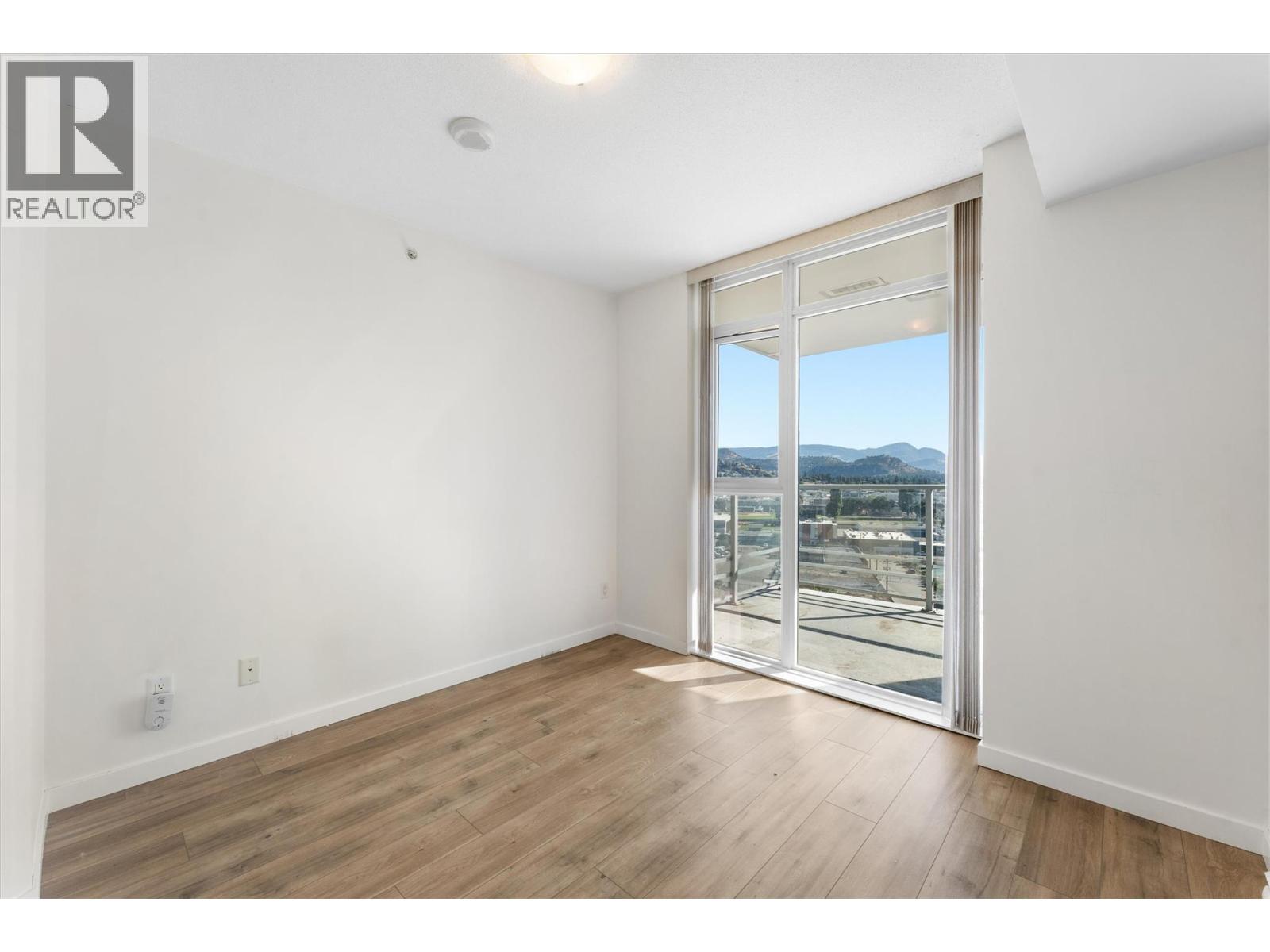 Picture for Unit #1404, 1075 Sunset  Drive https://www.cirrealty.ca/reb/bc/2/10363692_14.jpg