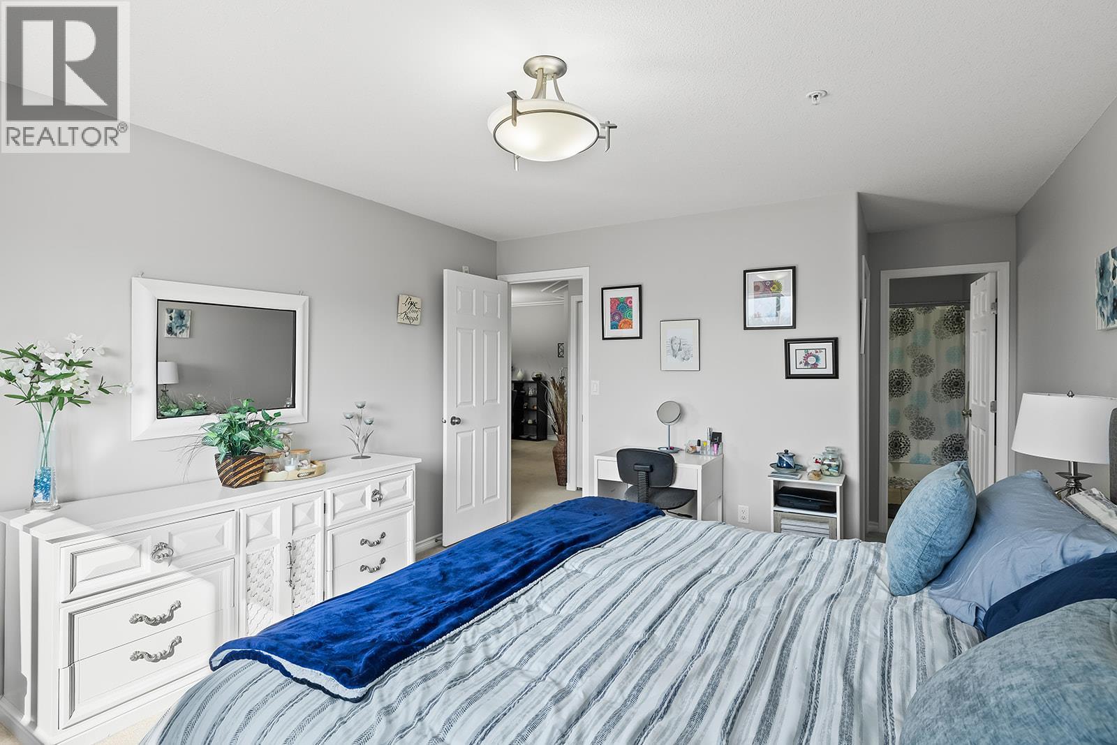 Picture for Unit #704, 1967 Underhill  Street https://www.cirrealty.ca/reb/bc/2/10363722_13.jpg