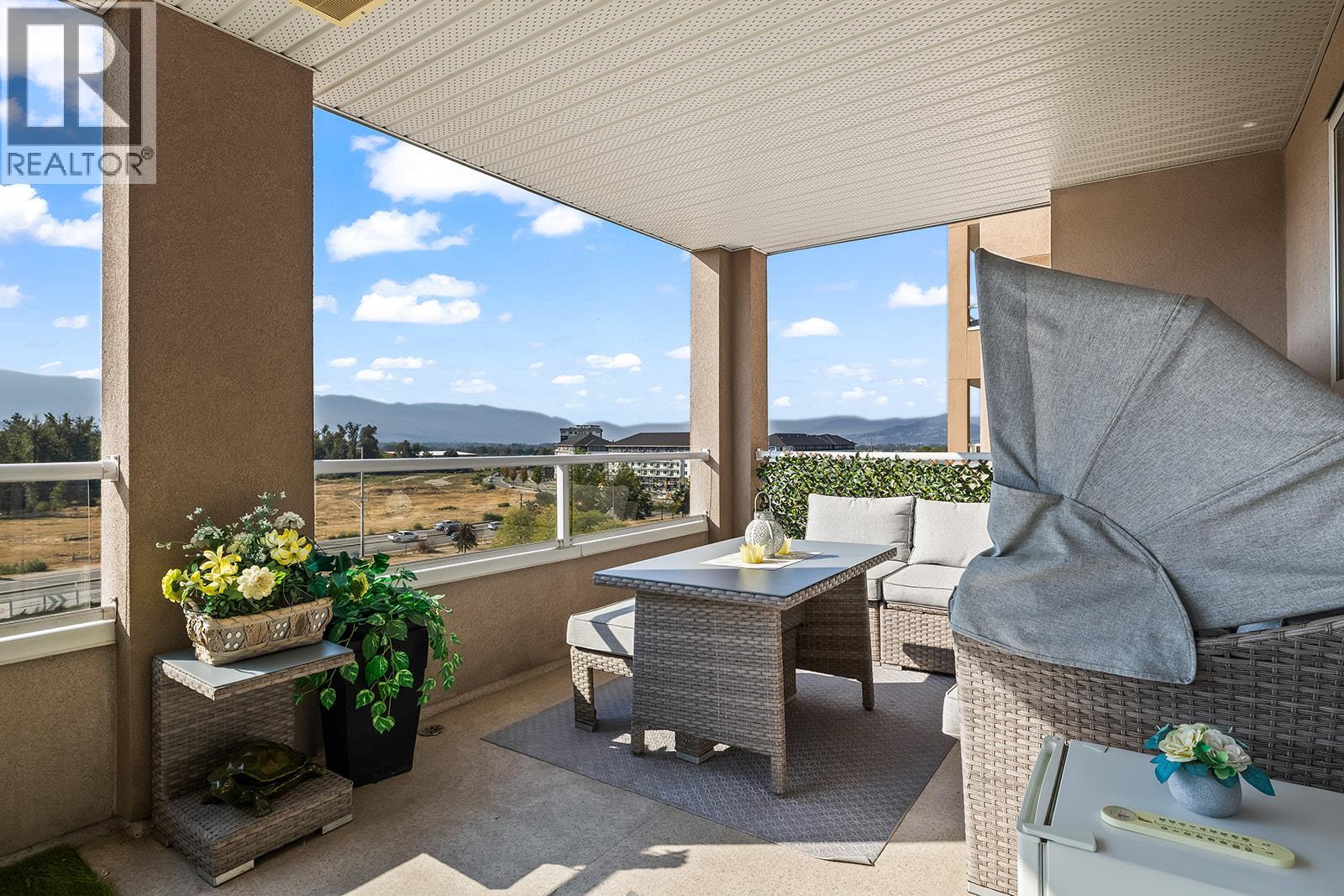 Picture for Unit #704, 1967 Underhill  Street https://www.cirrealty.ca/reb/bc/2/10363722_19.jpg