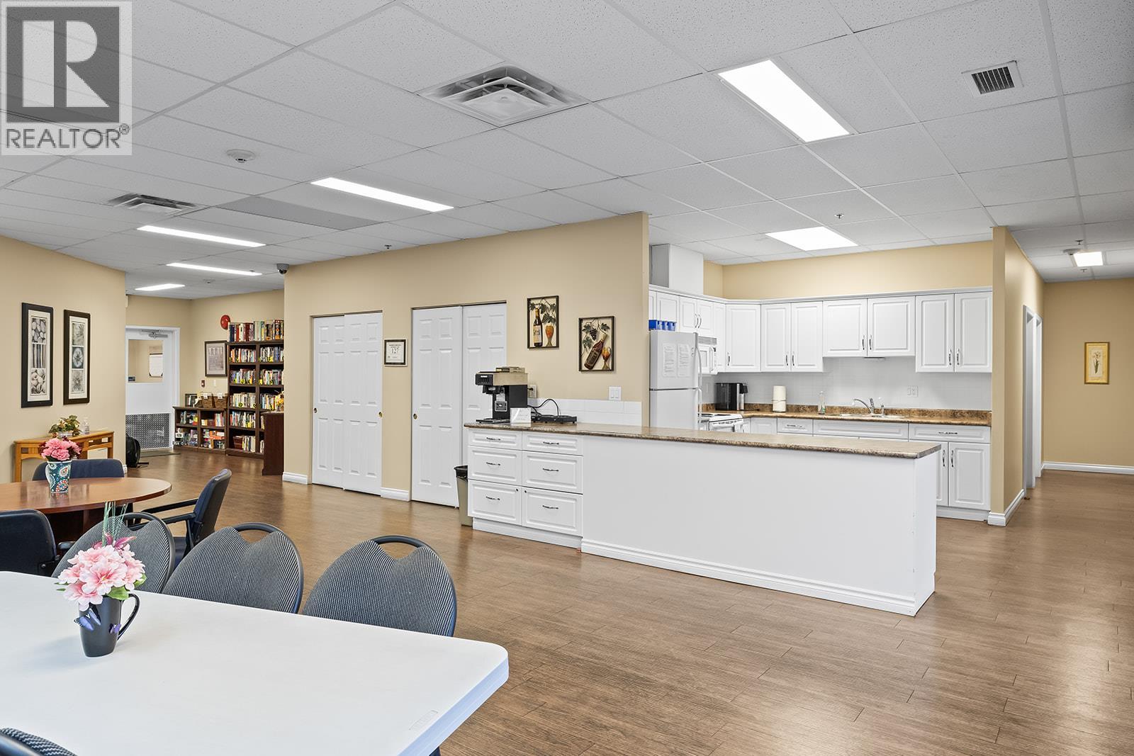 Picture for Unit #704, 1967 Underhill  Street https://www.cirrealty.ca/reb/bc/2/10363722_23.jpg