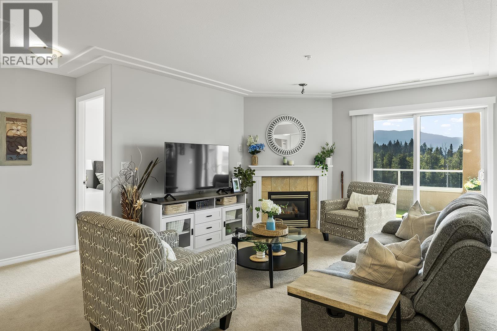 Picture for Unit #704, 1967 Underhill  Street