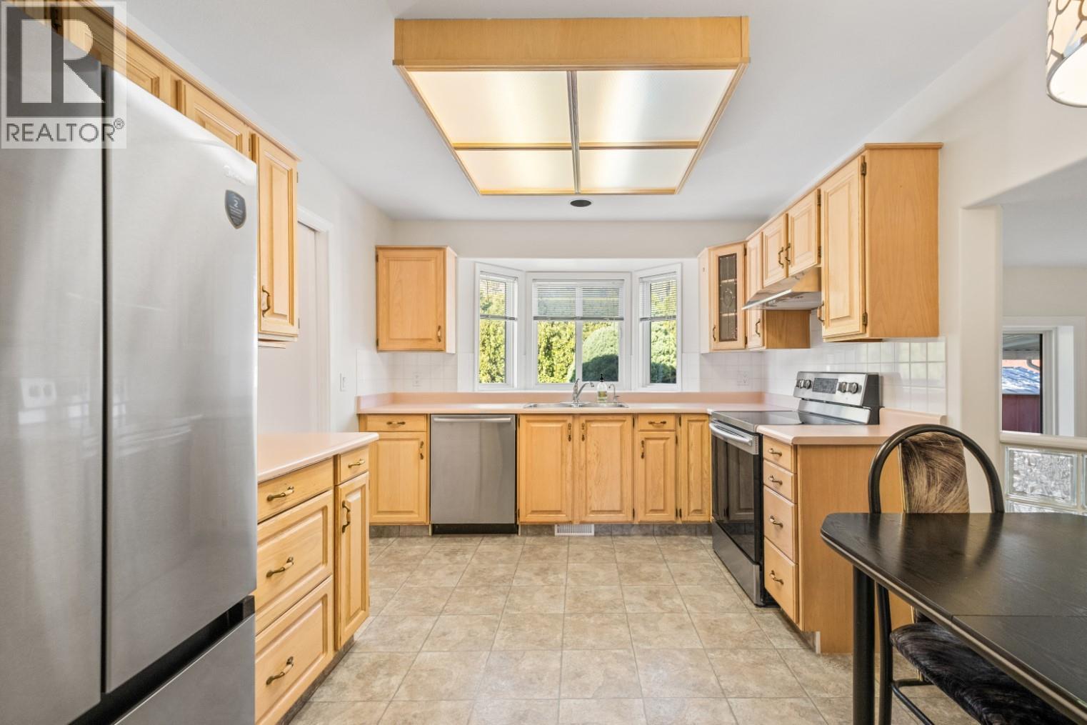 Picture for 398 McTavish  Road