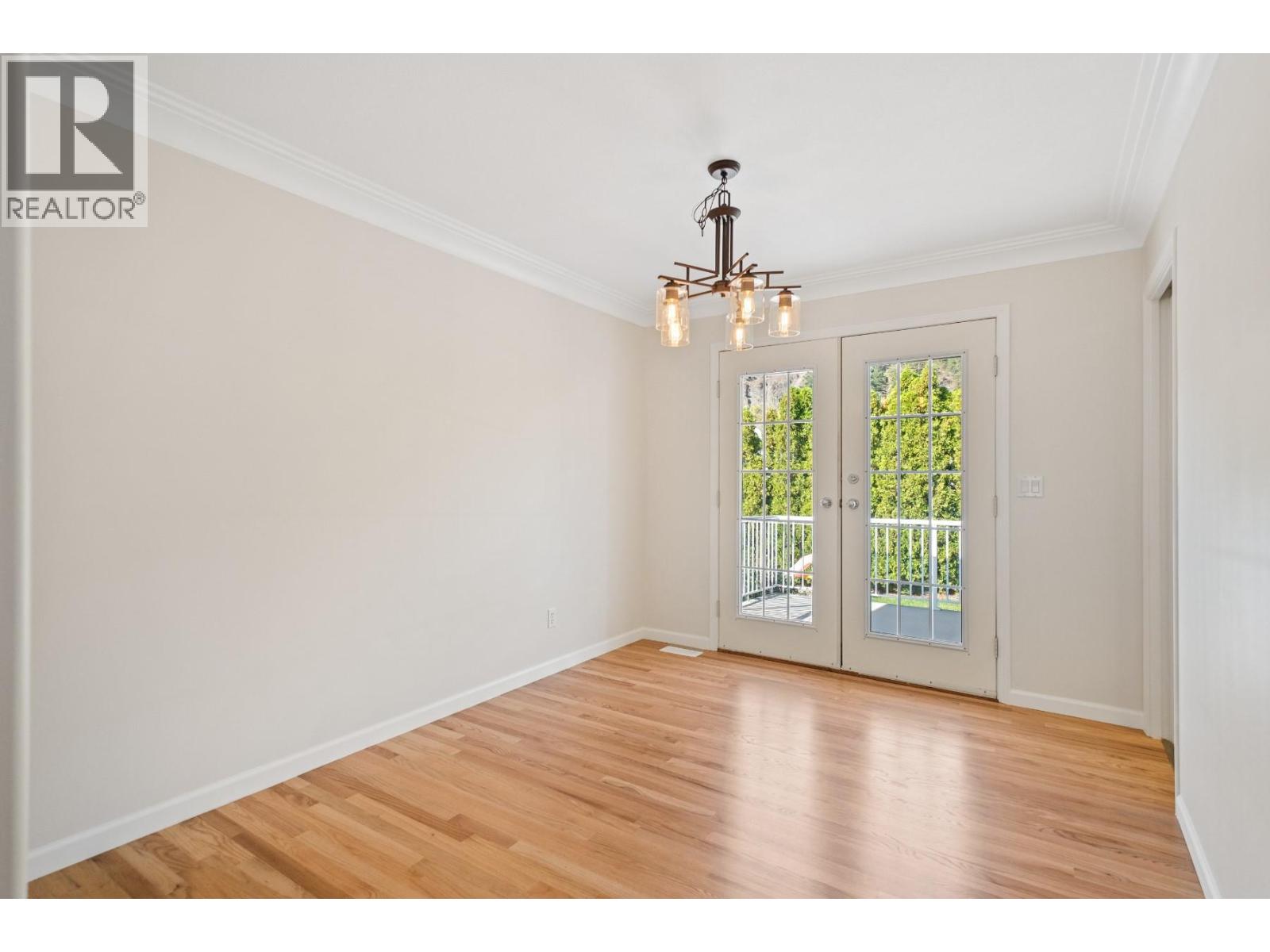 Picture for 398 McTavish  Road