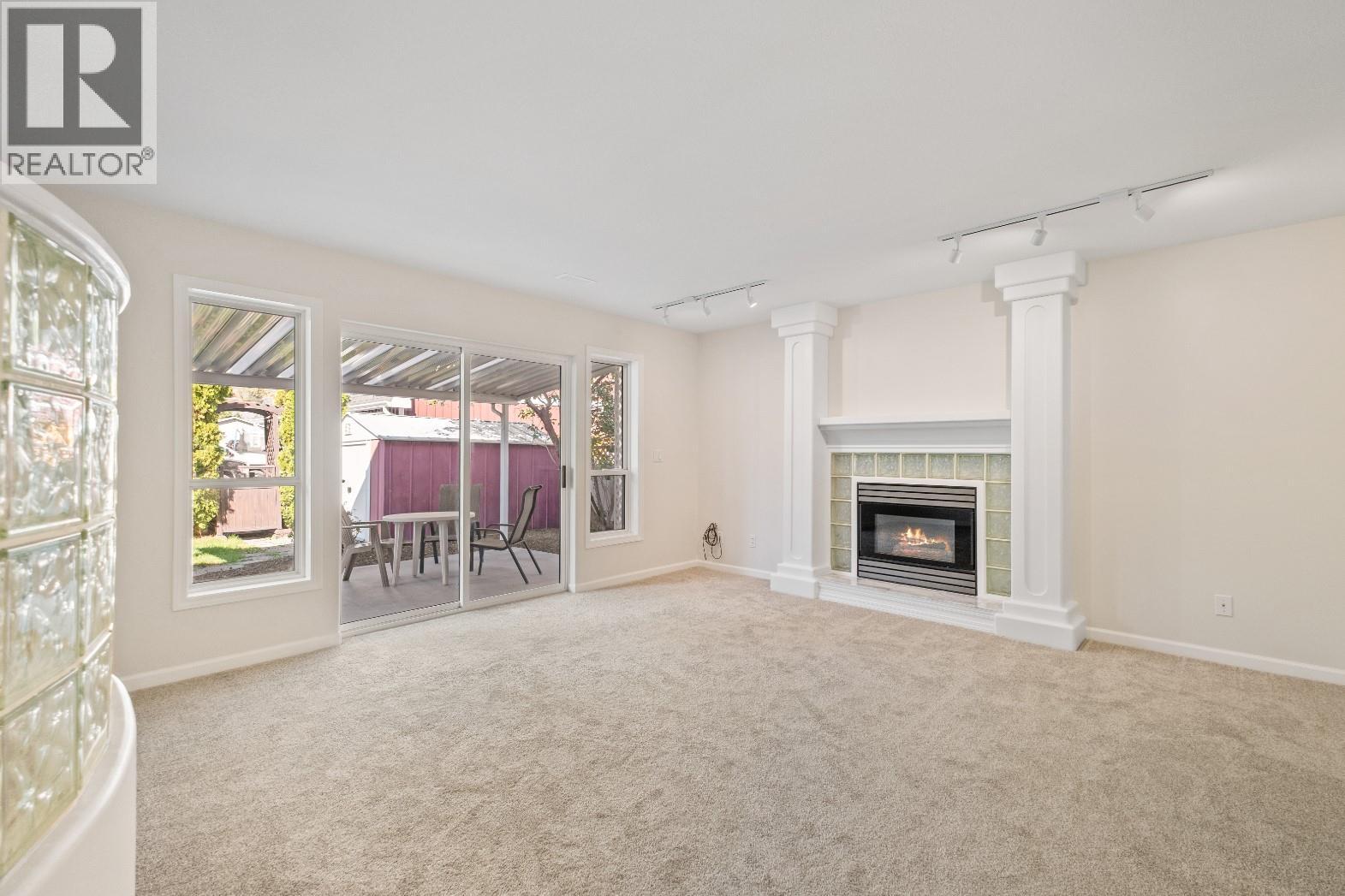 Picture for 398 McTavish  Road https://www.cirrealty.ca/reb/bc/2/10363952_9.jpg