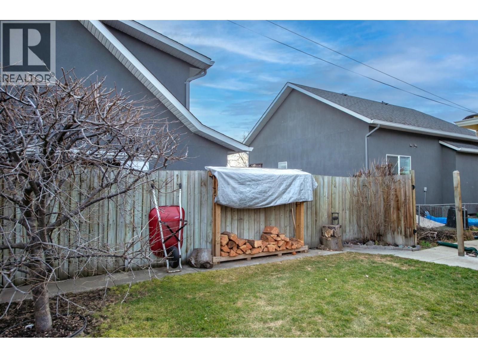 Picture for 1233 Ethel  Street https://www.cirrealty.ca/reb/bc/2/10364402_41.jpg