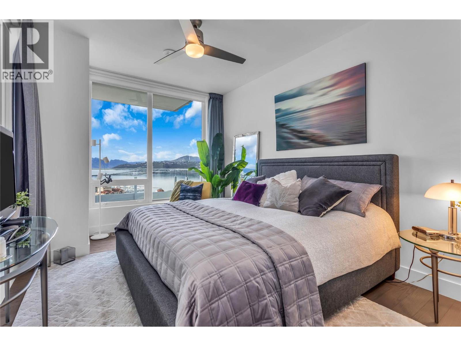 Picture for Unit #2004, 1181 Sunset  Drive https://www.cirrealty.ca/reb/bc/2/10364502_13.jpg