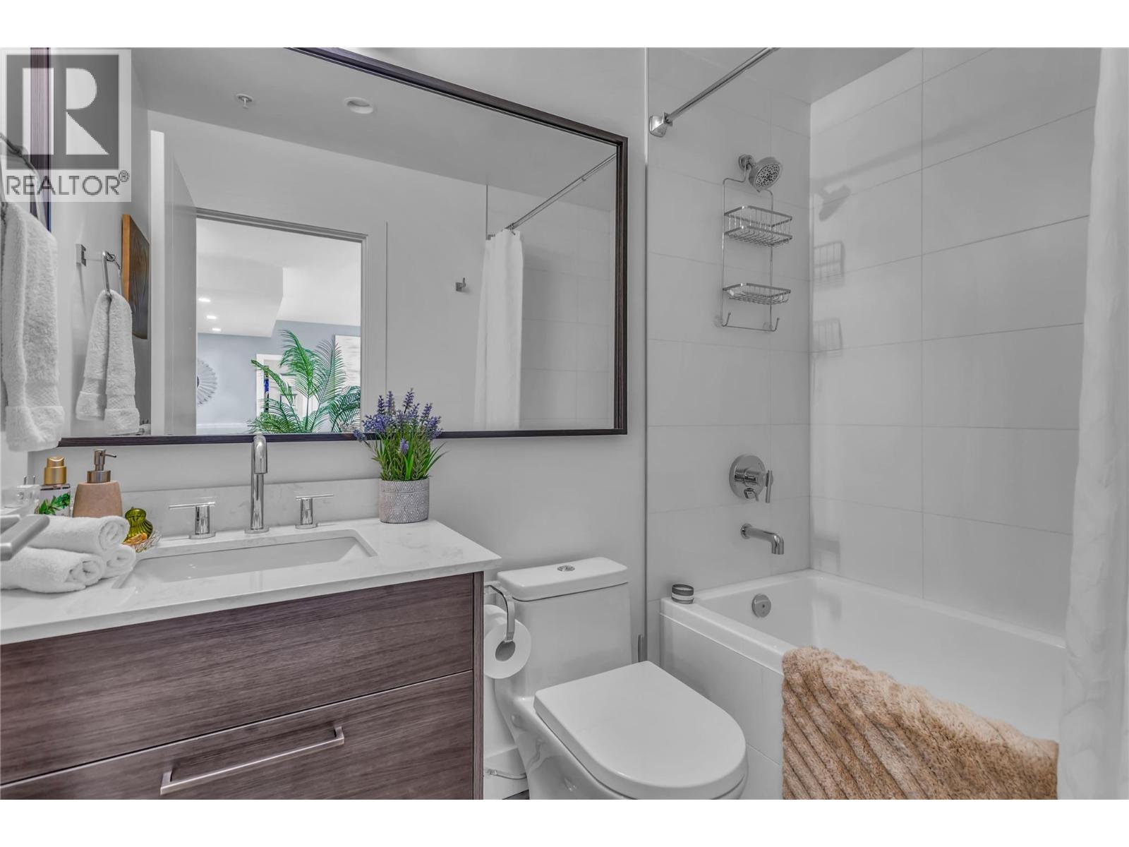 Picture for Unit #2004, 1181 Sunset  Drive https://www.cirrealty.ca/reb/bc/2/10364502_17.jpg