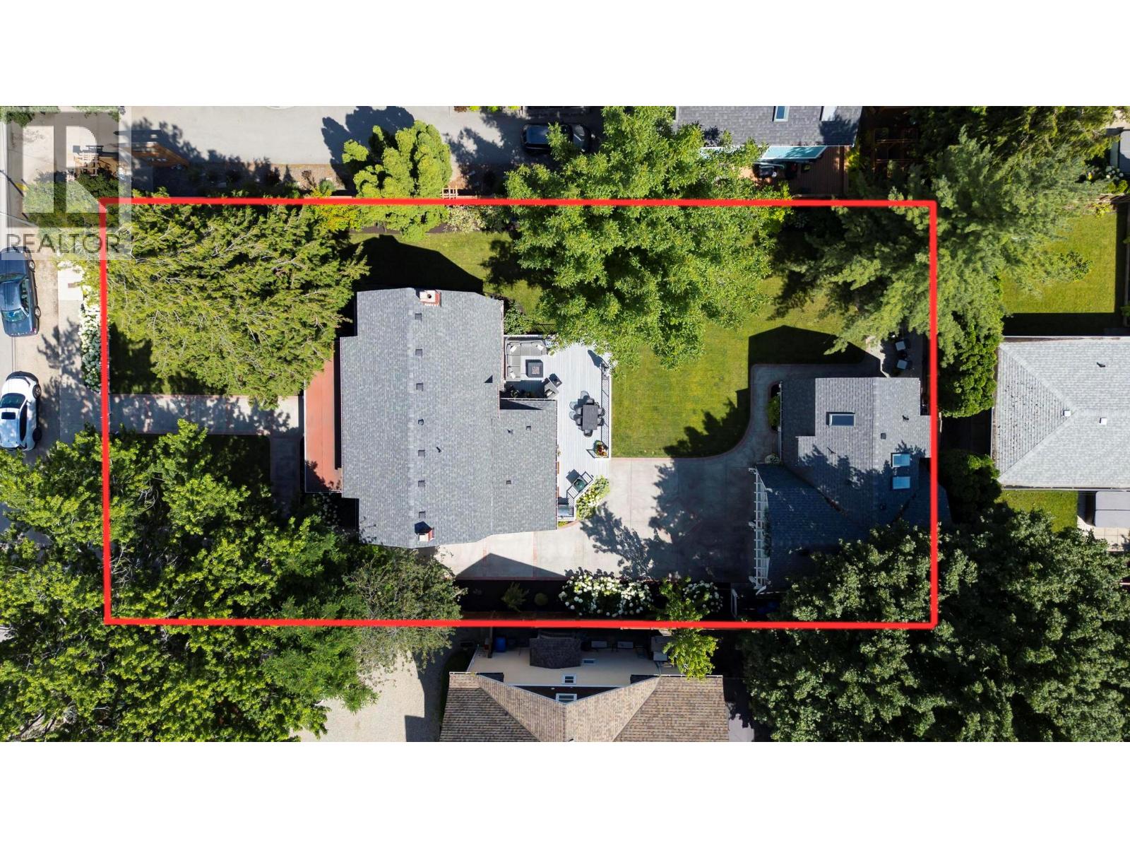 Picture for 1001 Lawrence  Avenue