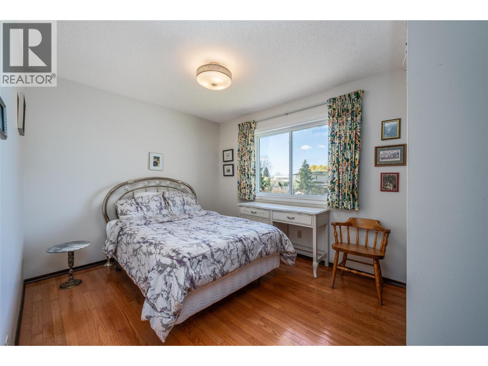 Picture for 2681 Abbott  Street https://www.cirrealty.ca/reb/bc/2/10364612_20.jpg