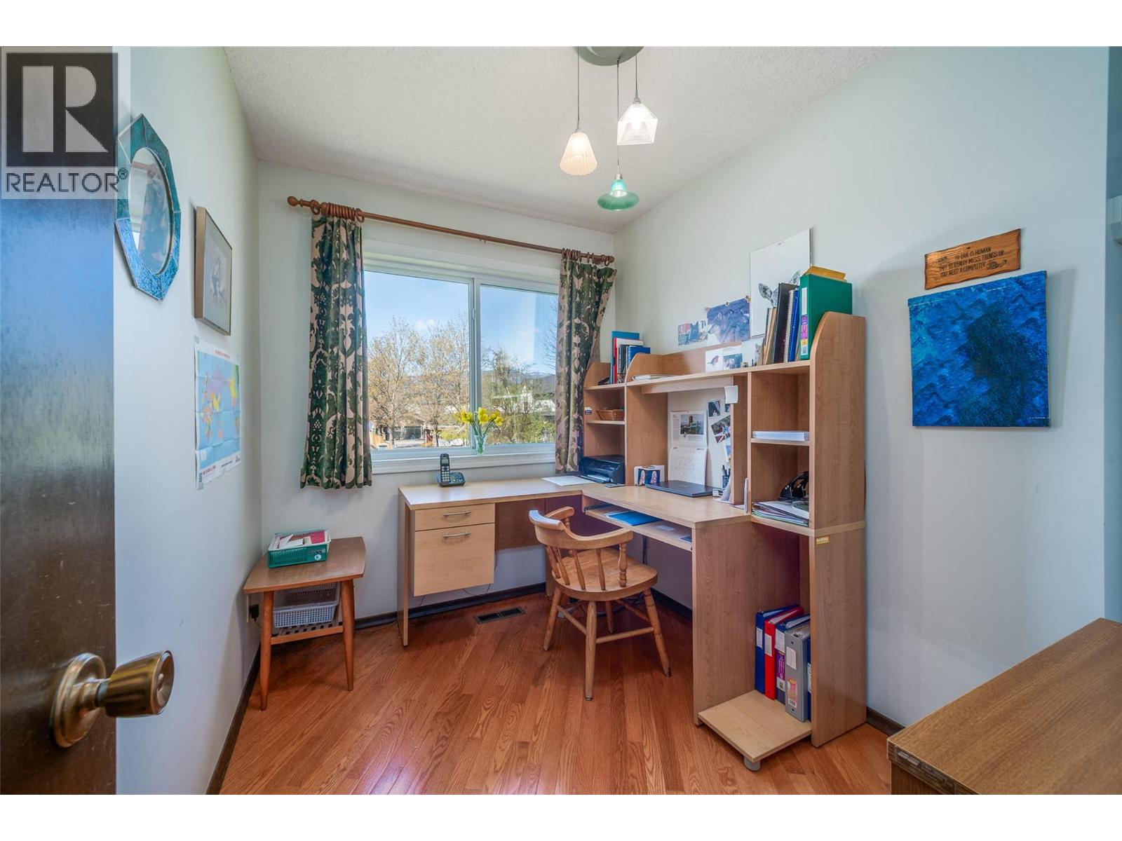 Picture for 2681 Abbott  Street https://www.cirrealty.ca/reb/bc/2/10364612_22.jpg