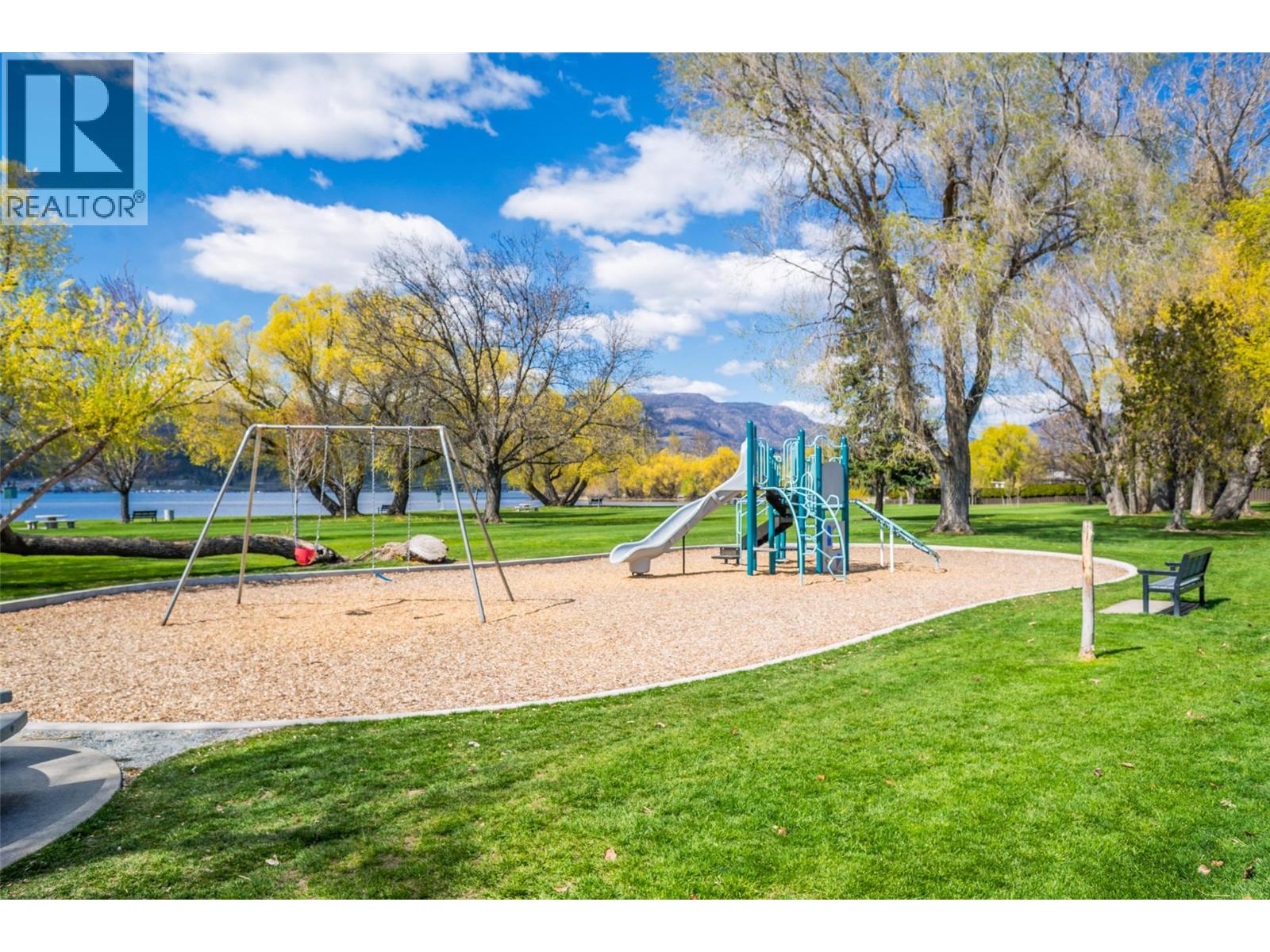 Picture for 2681 Abbott  Street https://www.cirrealty.ca/reb/bc/2/10364612_41.jpg