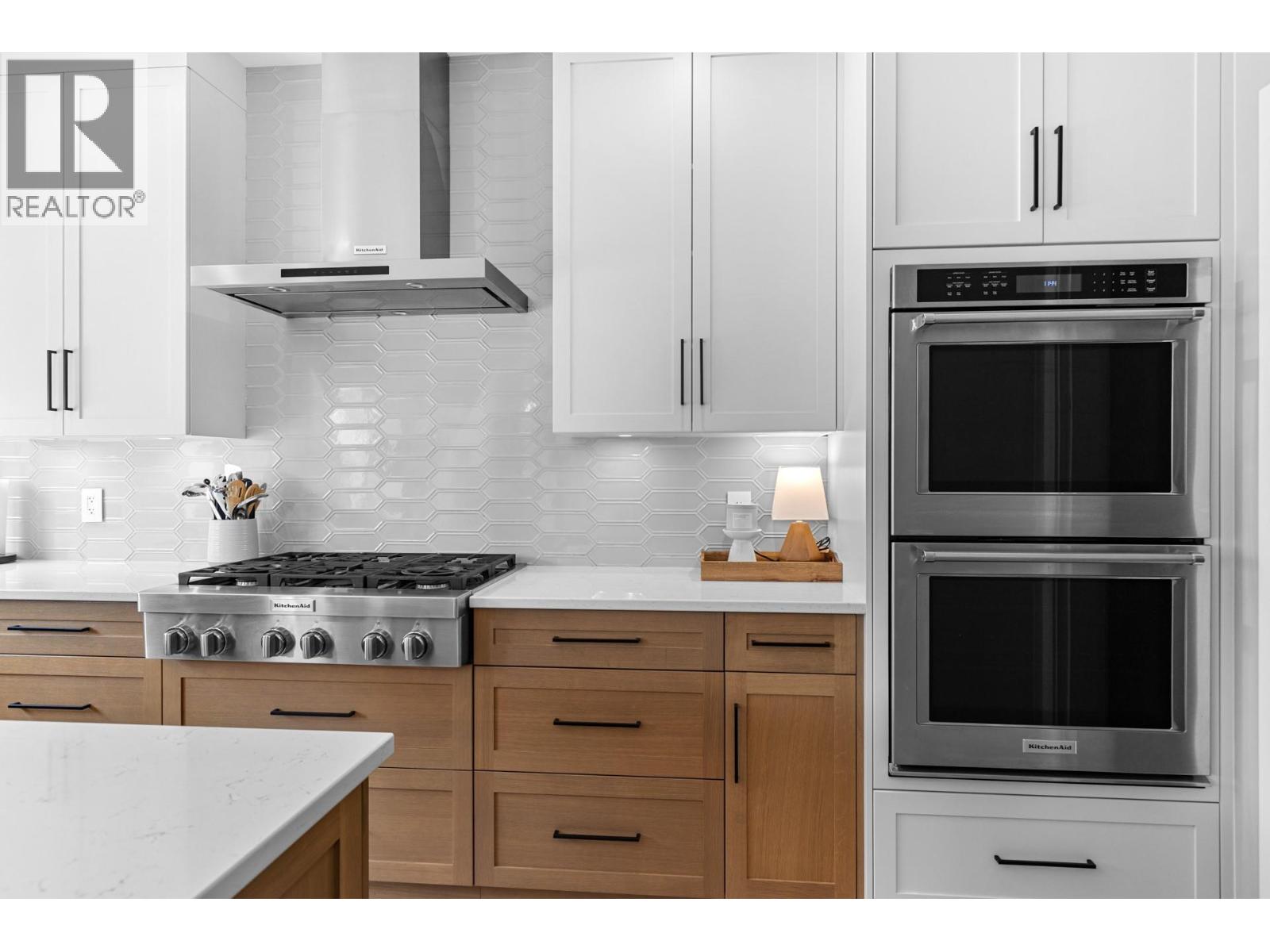 Picture for 174 Echo Ridge  Drive https://www.cirrealty.ca/reb/bc/2/10364702_17.jpg