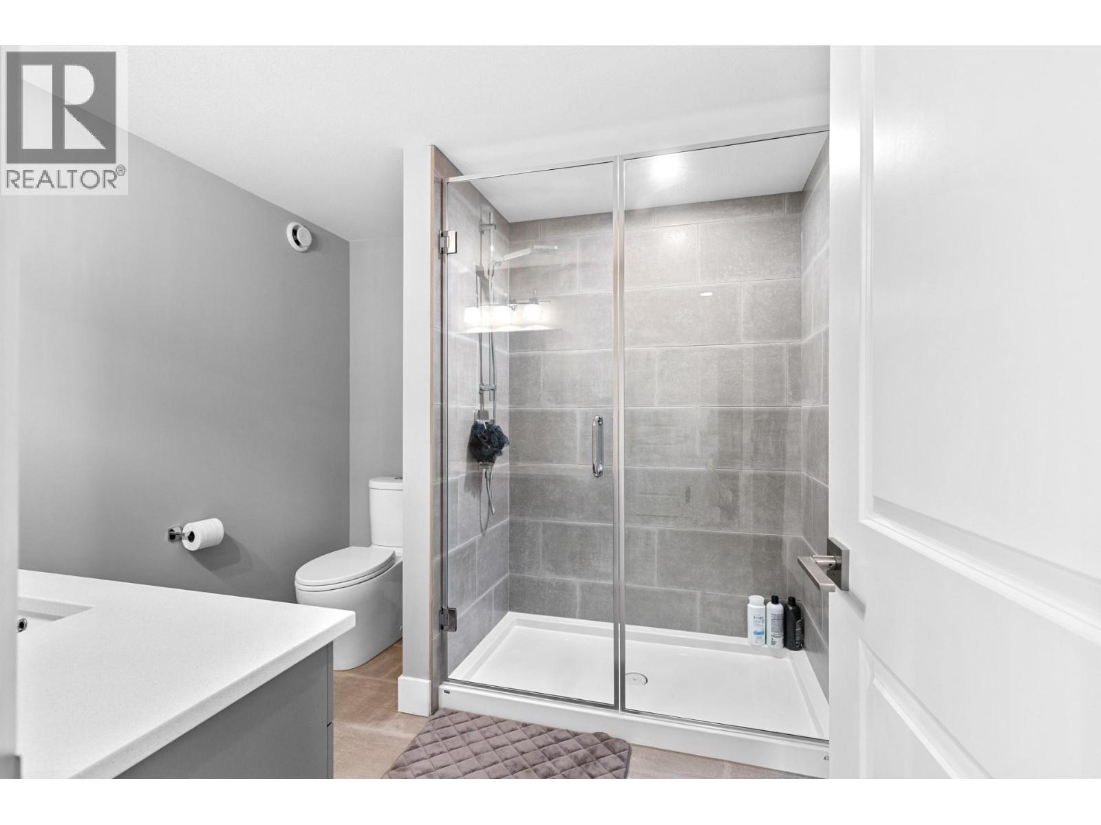 Picture for 174 Echo Ridge  Drive https://www.cirrealty.ca/reb/bc/2/10364702_46.jpg