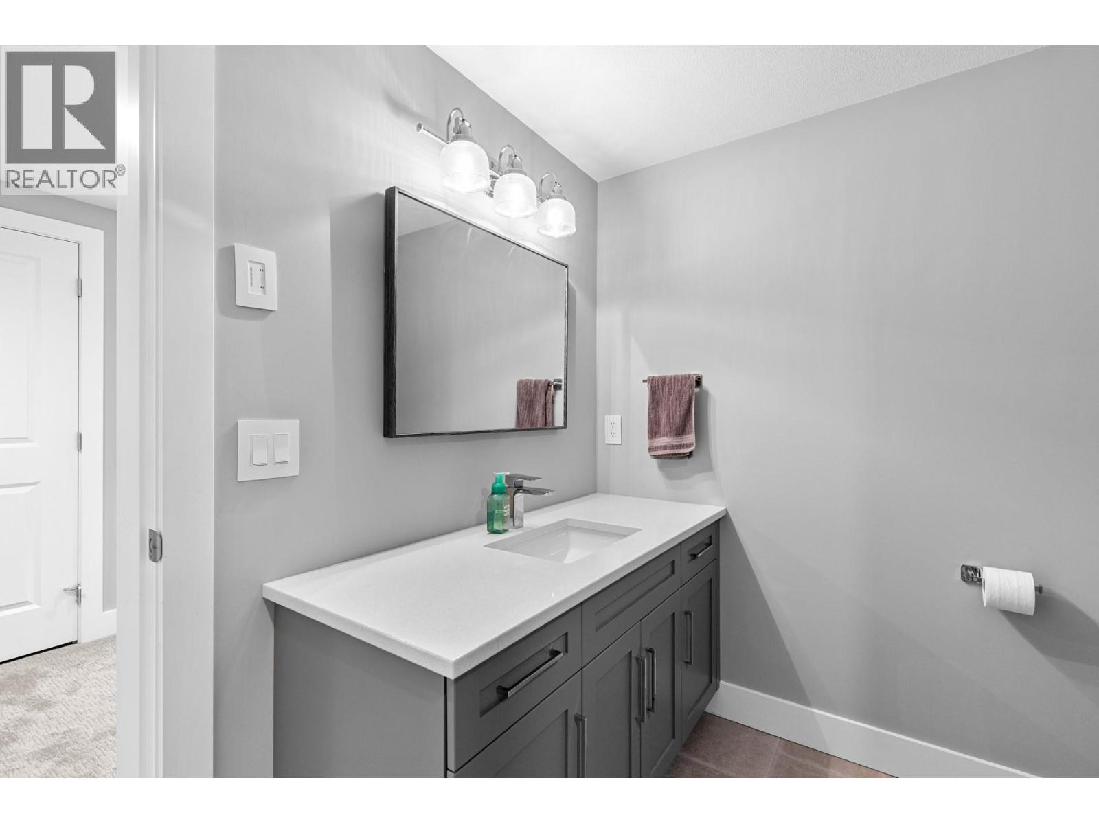 Picture for 174 Echo Ridge  Drive https://www.cirrealty.ca/reb/bc/2/10364702_47.jpg