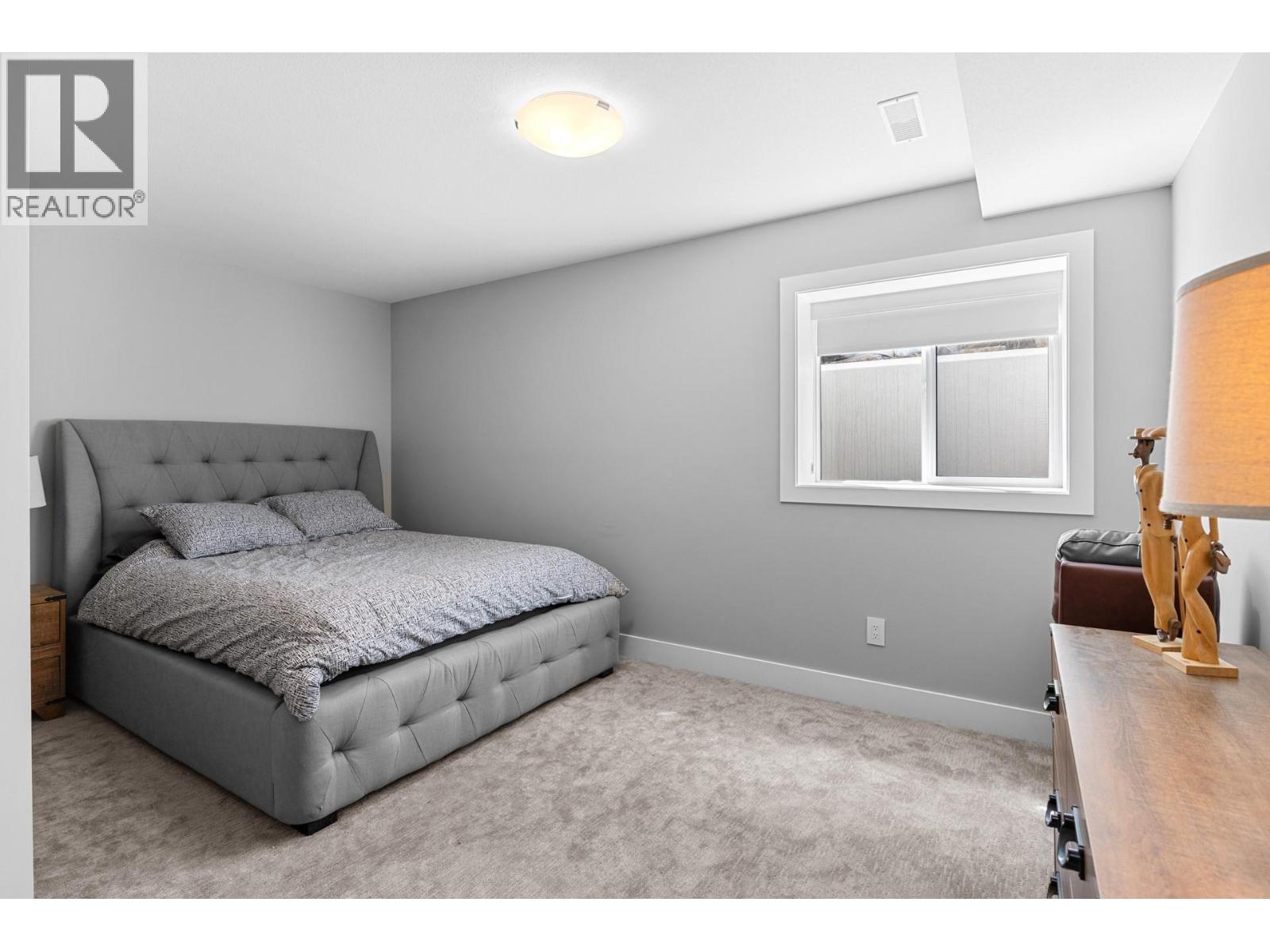 Picture for 174 Echo Ridge  Drive https://www.cirrealty.ca/reb/bc/2/10364702_48.jpg