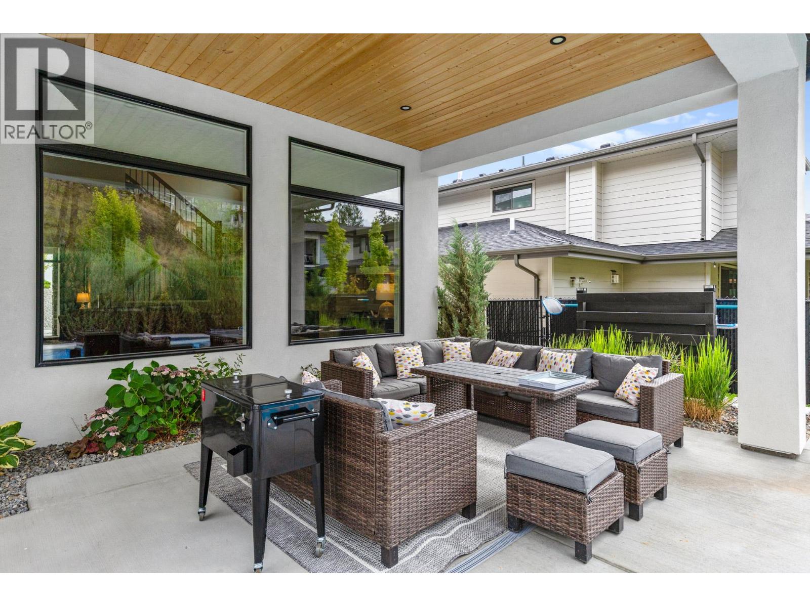 Picture for 174 Echo Ridge  Drive https://www.cirrealty.ca/reb/bc/2/10364702_49.jpg