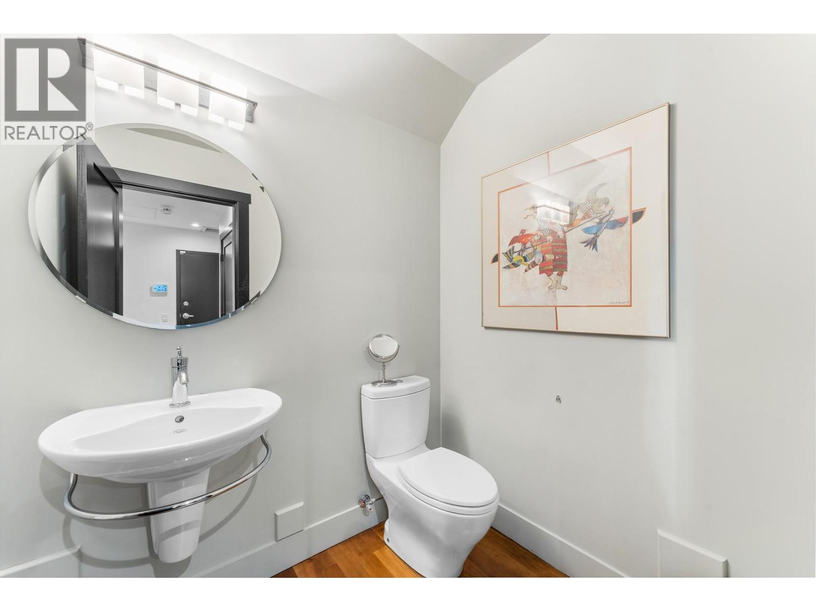 Picture for 2693 Gore  Street https://www.cirrealty.ca/reb/bc/2/10364752_21.jpg