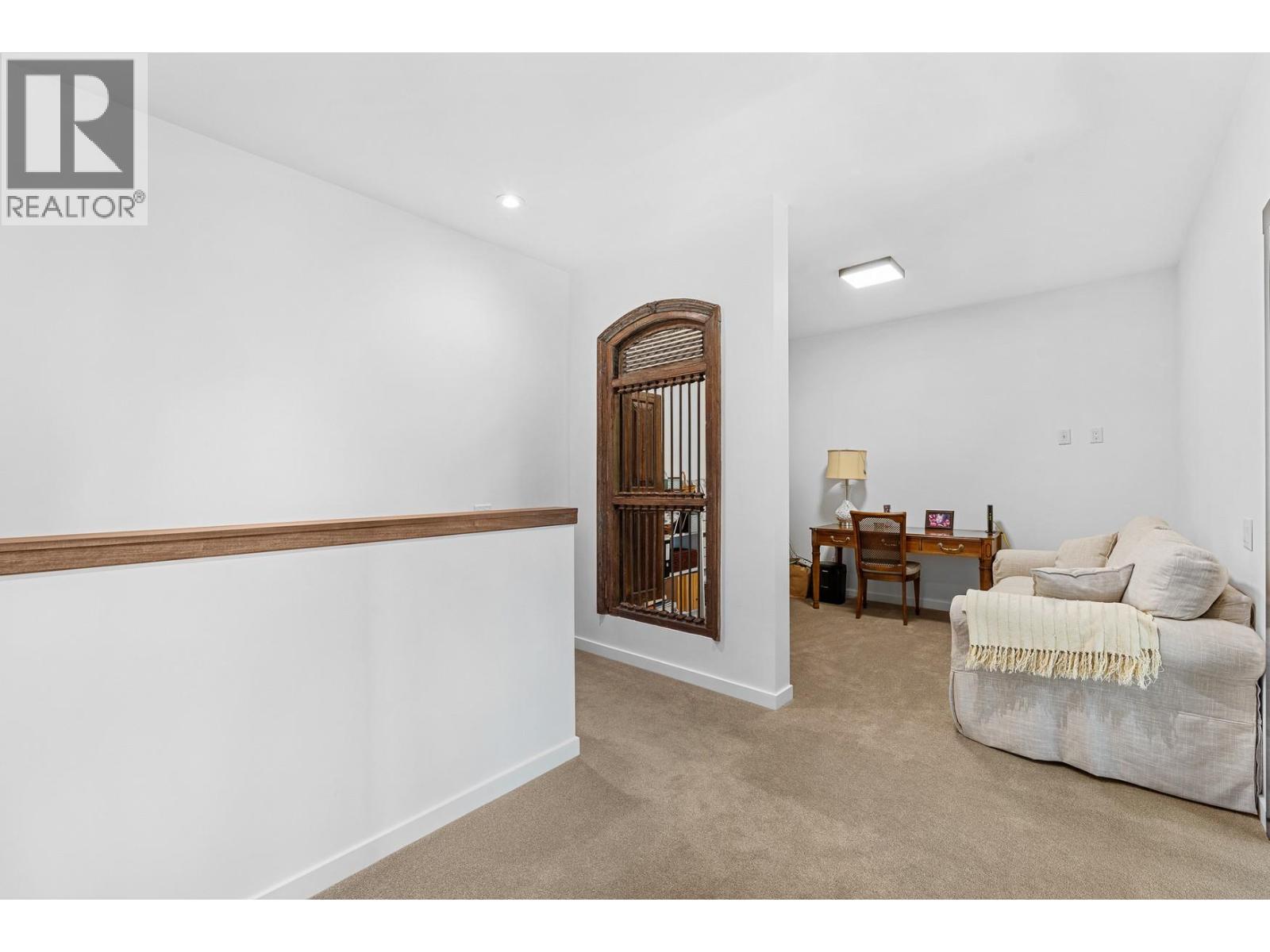 Picture for 2693 Gore  Street https://www.cirrealty.ca/reb/bc/2/10364752_22.jpg