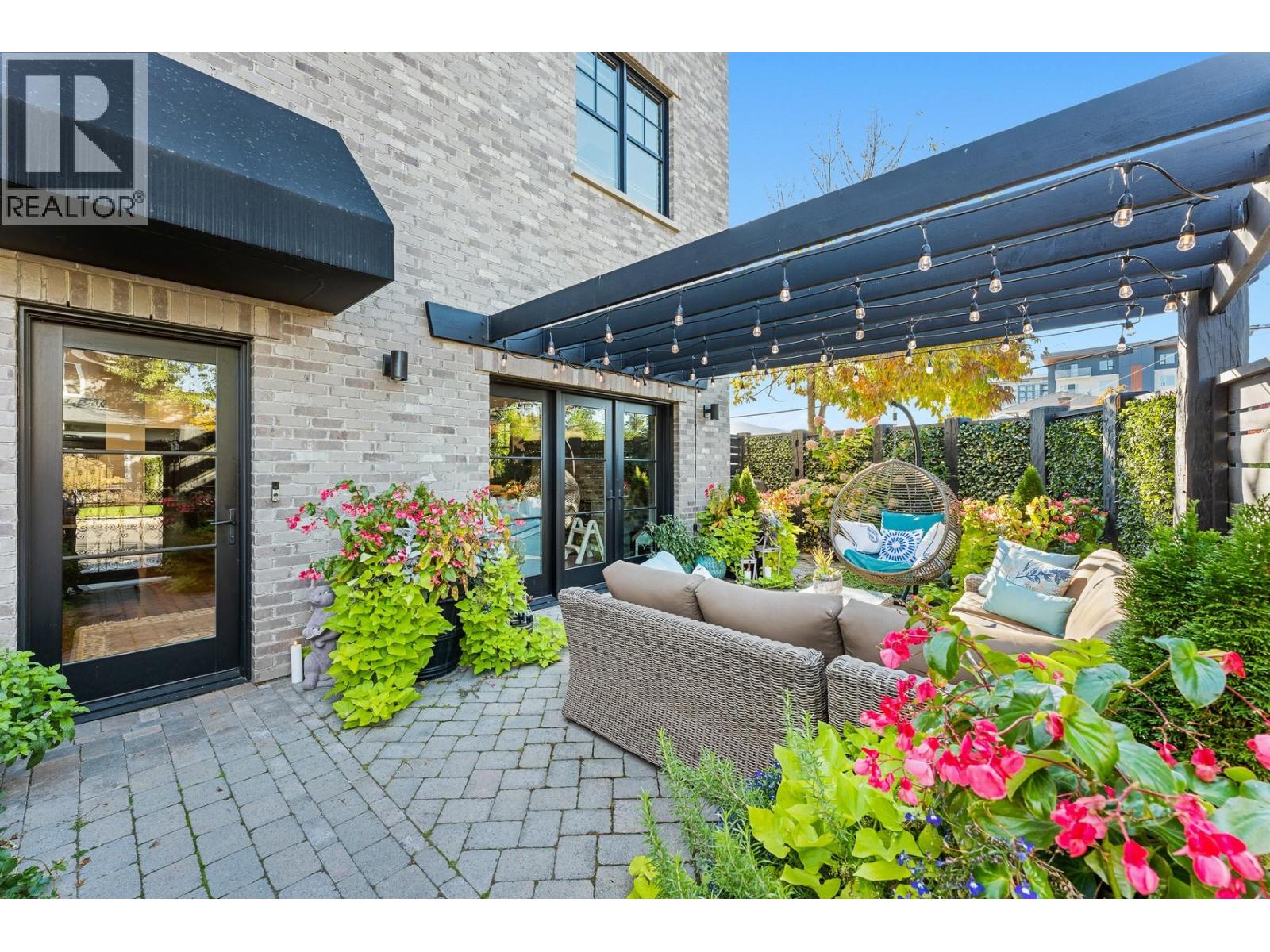 Picture for 2693 Gore  Street