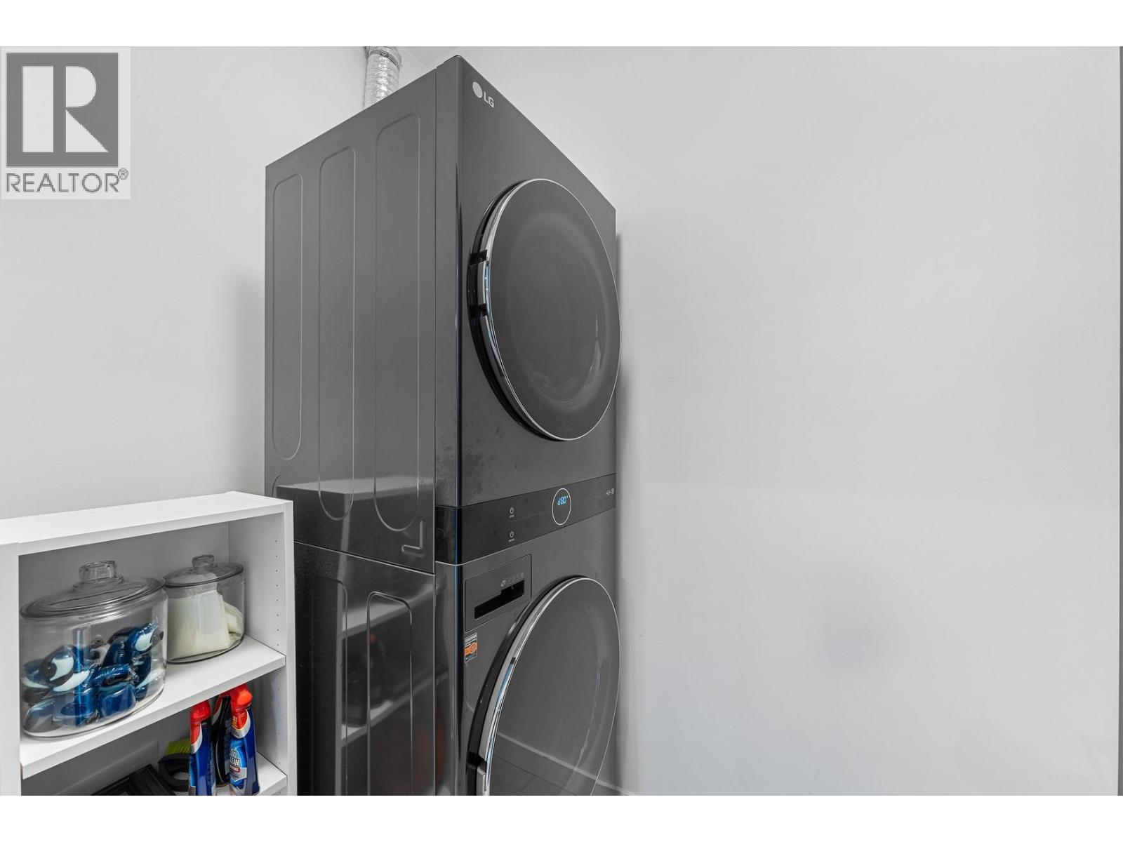 Picture for 2693 Gore  Street https://www.cirrealty.ca/reb/bc/2/10364752_32.jpg