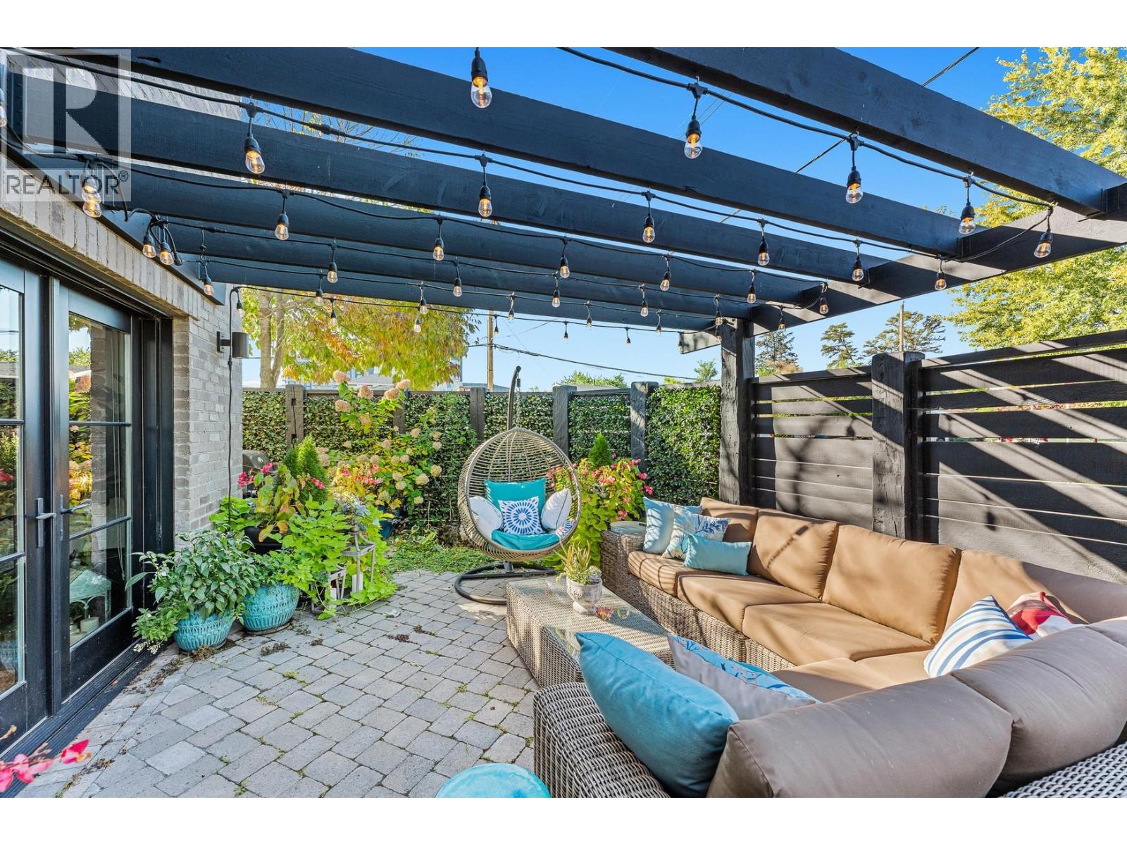 Picture for 2693 Gore  Street