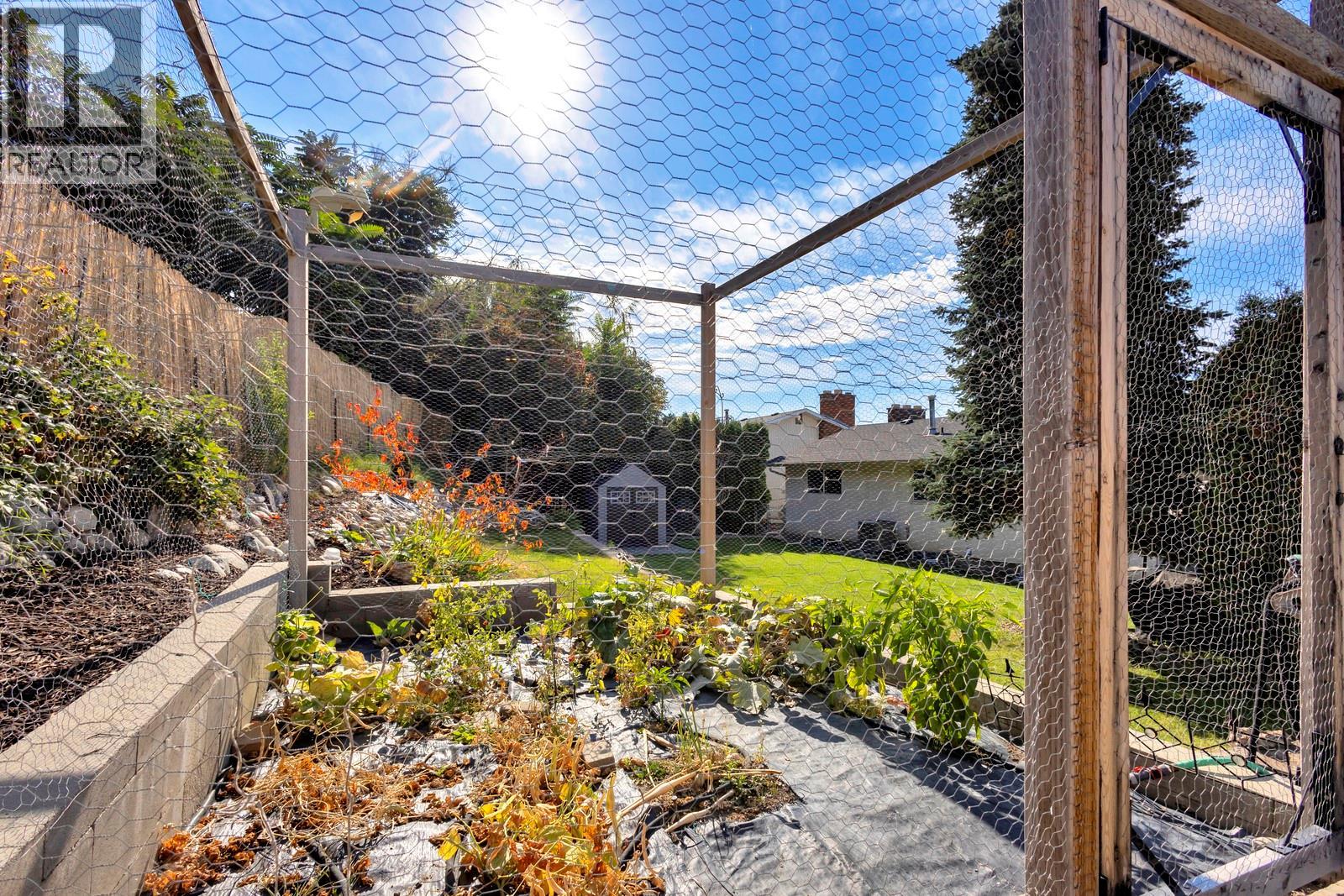 Picture for 1197 Bentien  Road https://www.cirrealty.ca/reb/bc/2/10364802_42.jpg