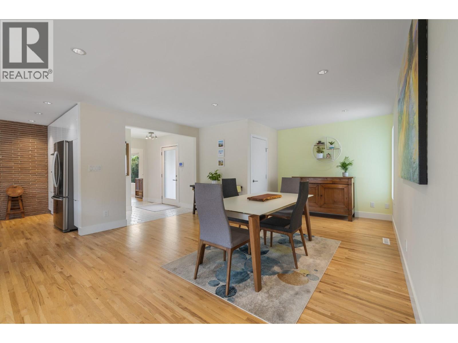 Picture for 1470 Guisachan  Place https://www.cirrealty.ca/reb/bc/2/10365002_18.jpg