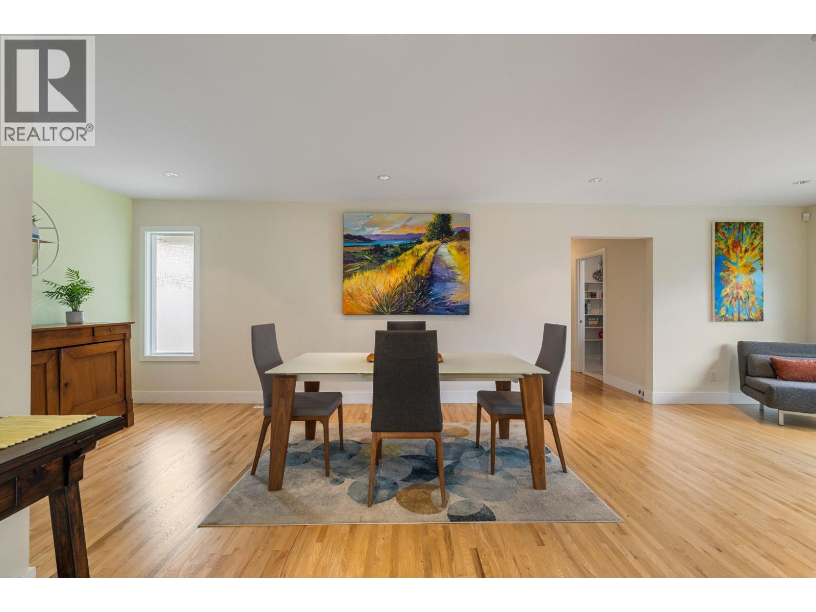 Picture for 1470 Guisachan  Place https://www.cirrealty.ca/reb/bc/2/10365002_22.jpg