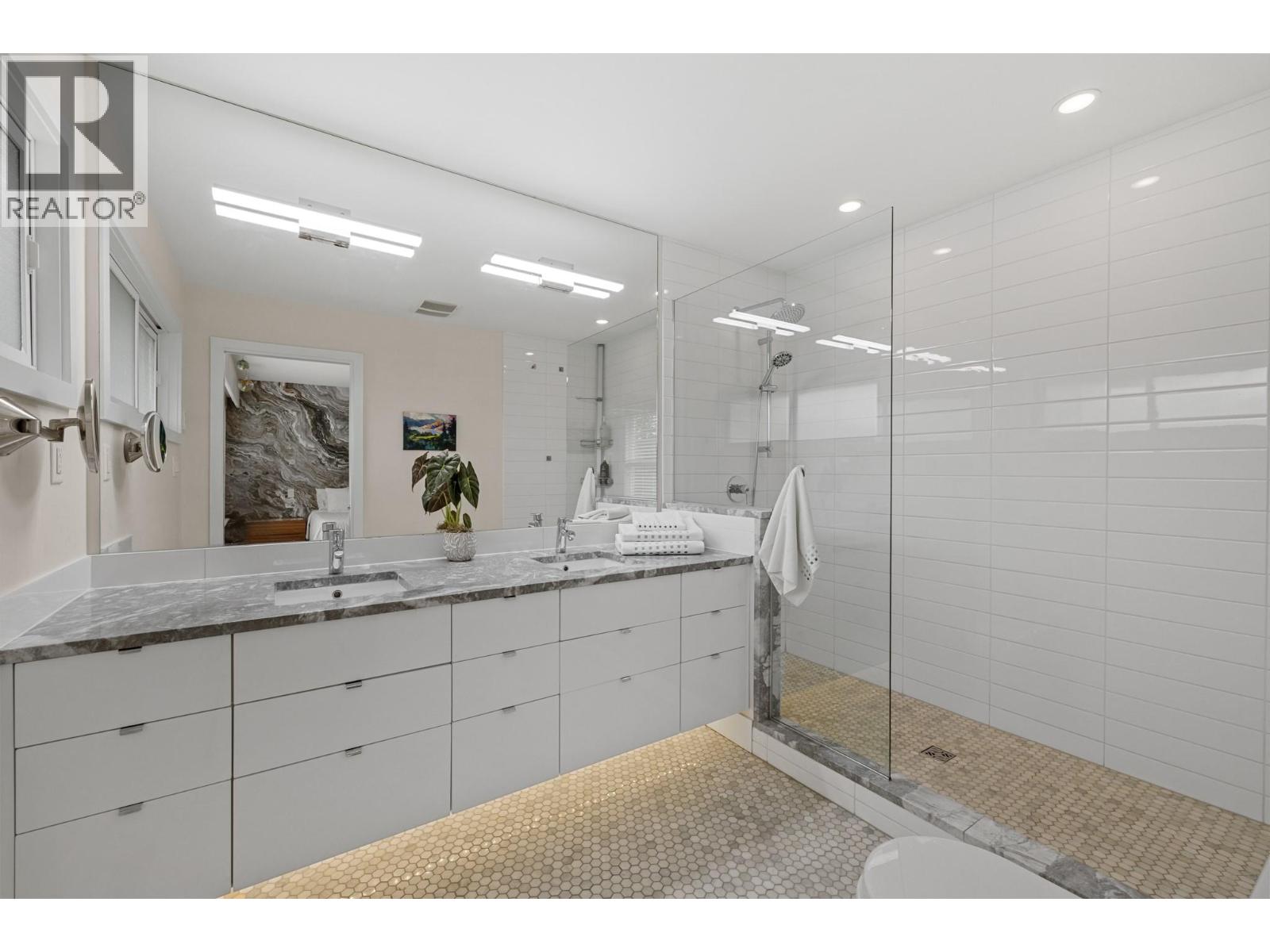 Picture for 1470 Guisachan  Place https://www.cirrealty.ca/reb/bc/2/10365002_34.jpg