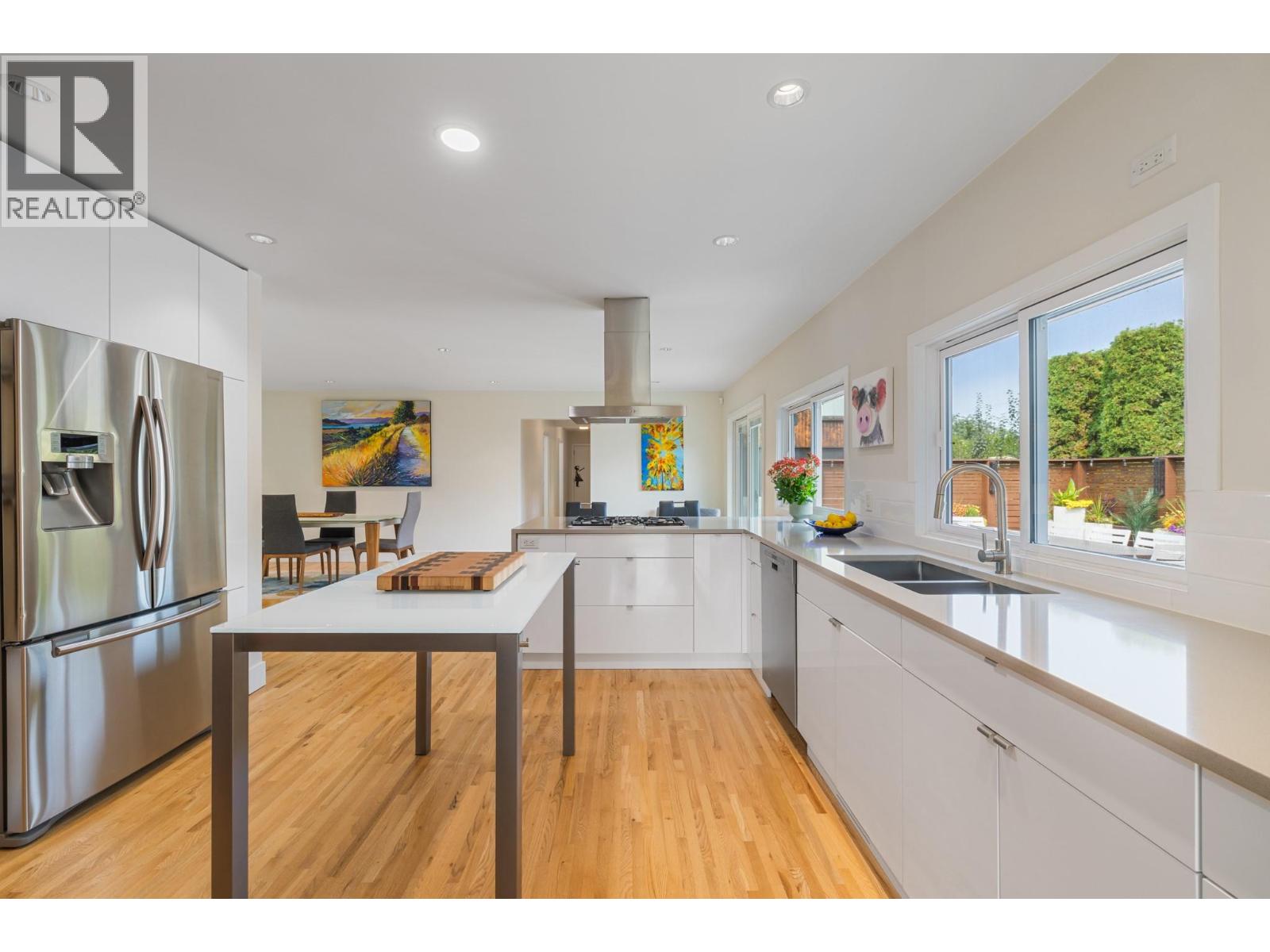 Picture for 1470 Guisachan  Place https://www.cirrealty.ca/reb/bc/2/10365002_8.jpg