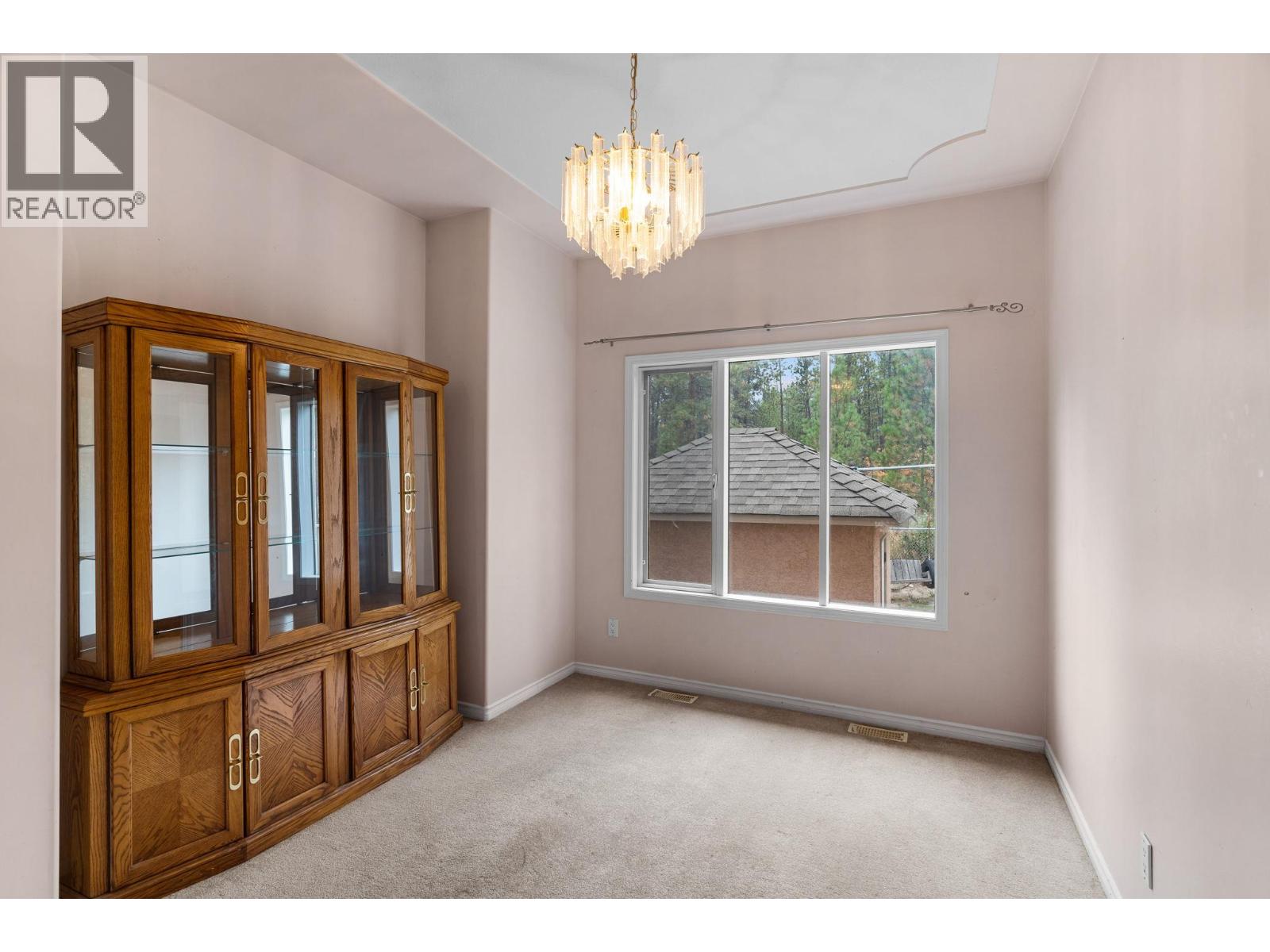 Picture for 3024 Quail  Crescent https://www.cirrealty.ca/reb/bc/2/10365172_10.jpg