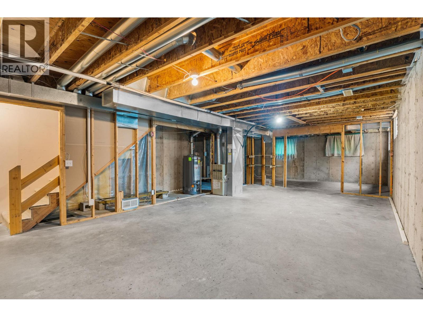 Picture for 3024 Quail  Crescent https://www.cirrealty.ca/reb/bc/2/10365172_31.jpg