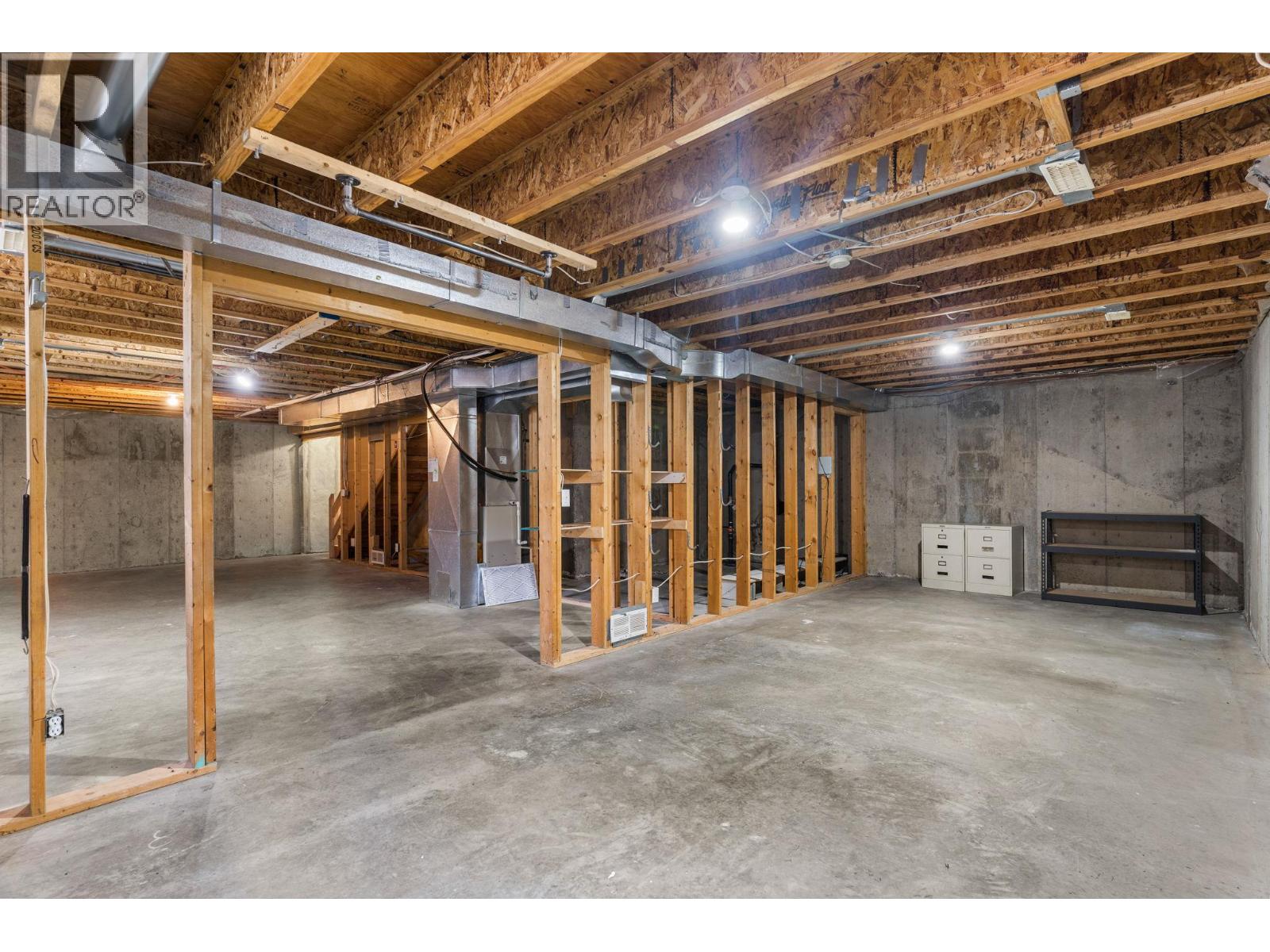 Picture for 3024 Quail  Crescent https://www.cirrealty.ca/reb/bc/2/10365172_32.jpg