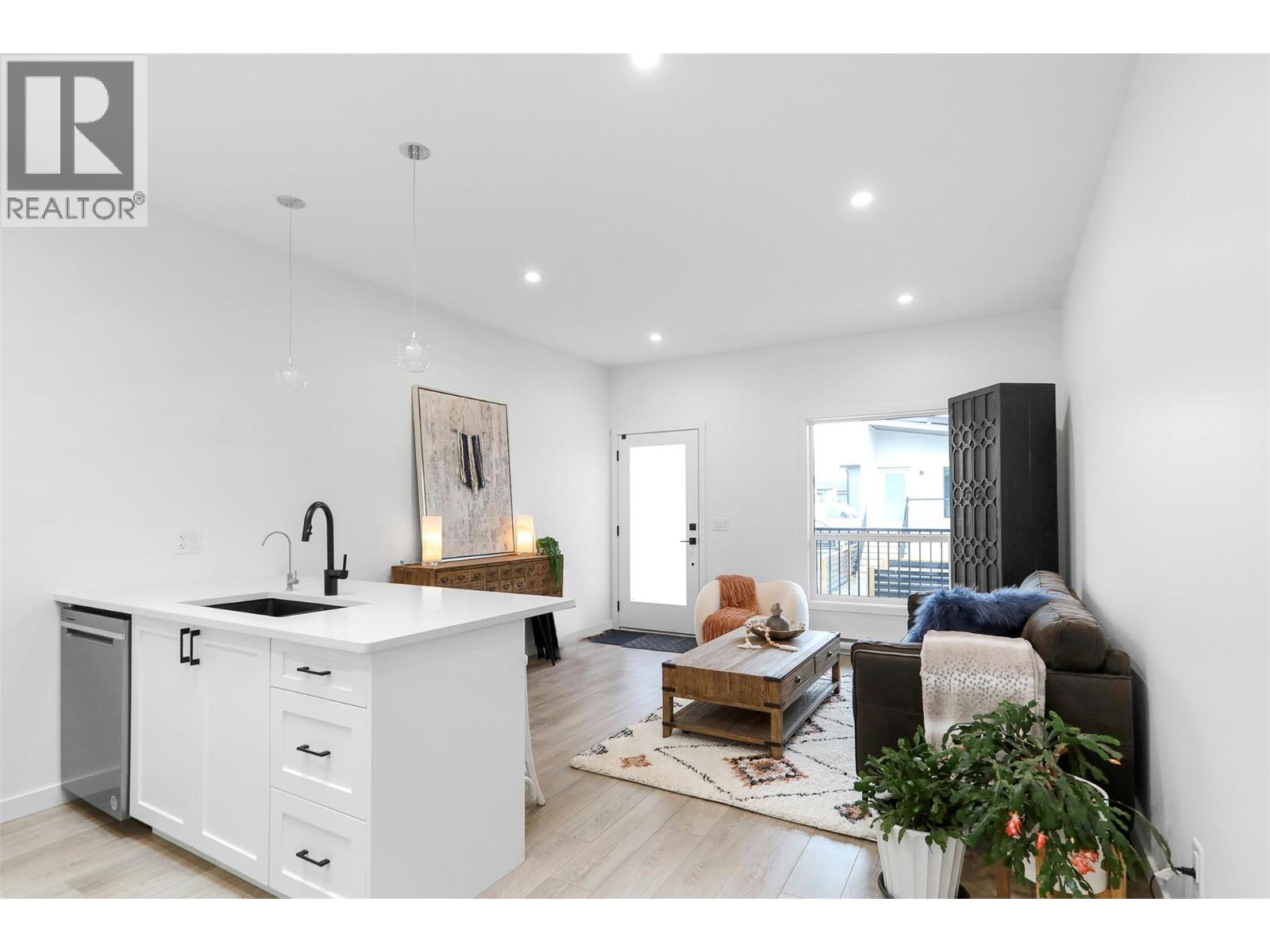 Picture for Unit #219c, 8900 Jim Bailey  Road https://www.cirrealty.ca/reb/bc/2/10365202_10.jpg