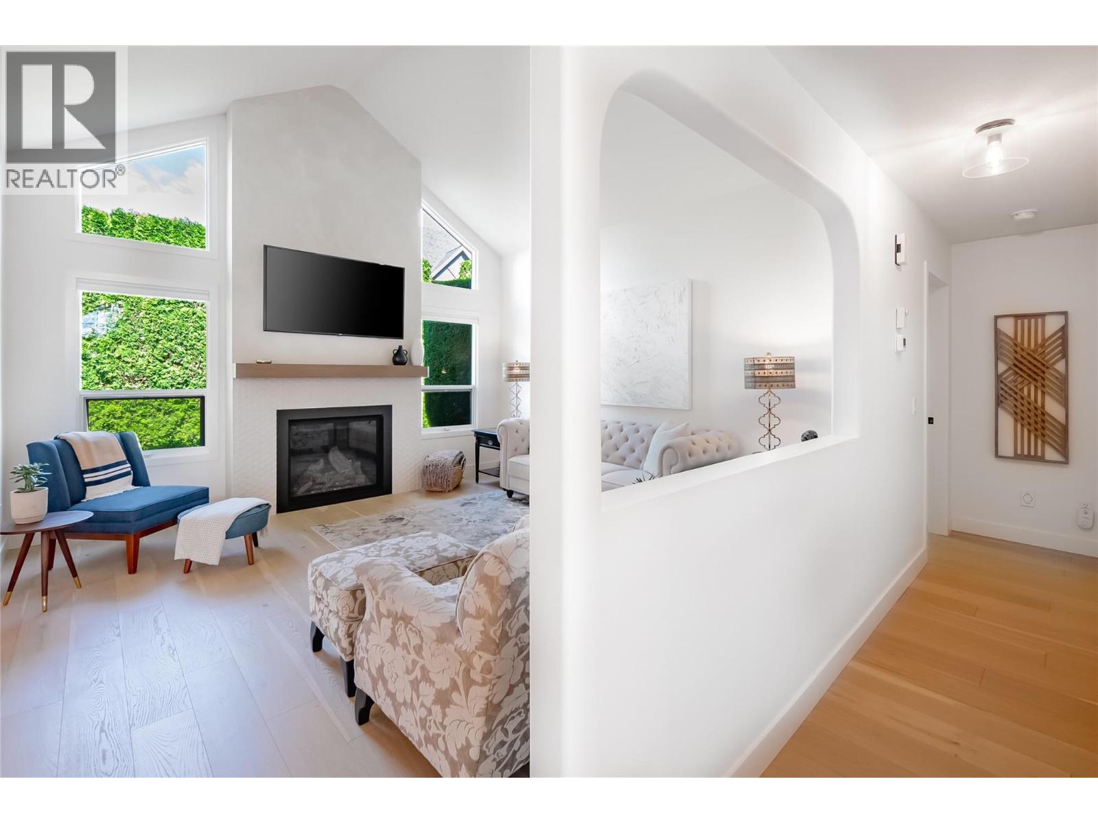 Picture for Unit #310, 650 Lexington  Drive https://www.cirrealty.ca/reb/bc/2/10365382_13.jpg