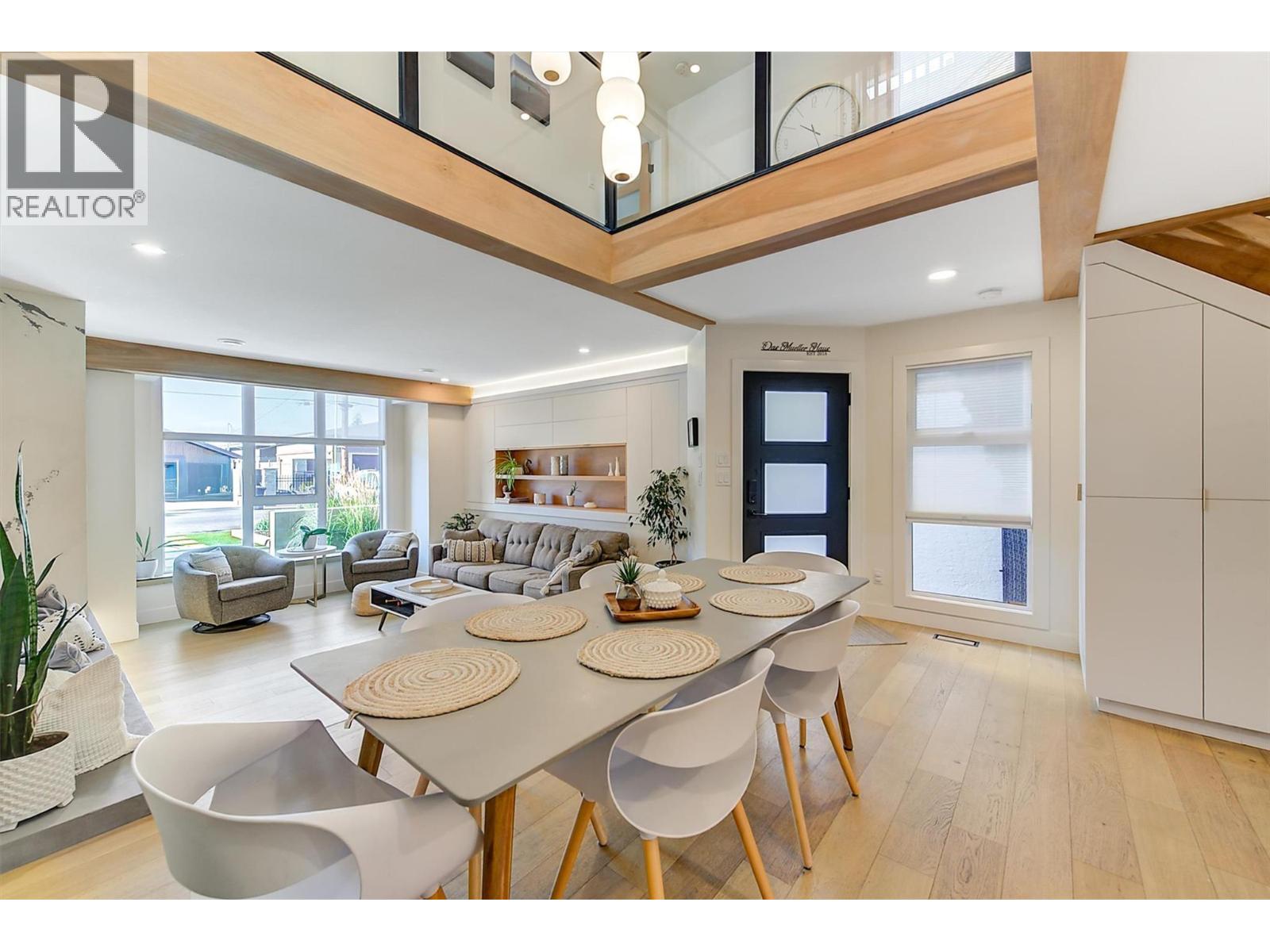 Picture for 985 Manhattan  Drive https://www.cirrealty.ca/reb/bc/2/10365432_24.jpg