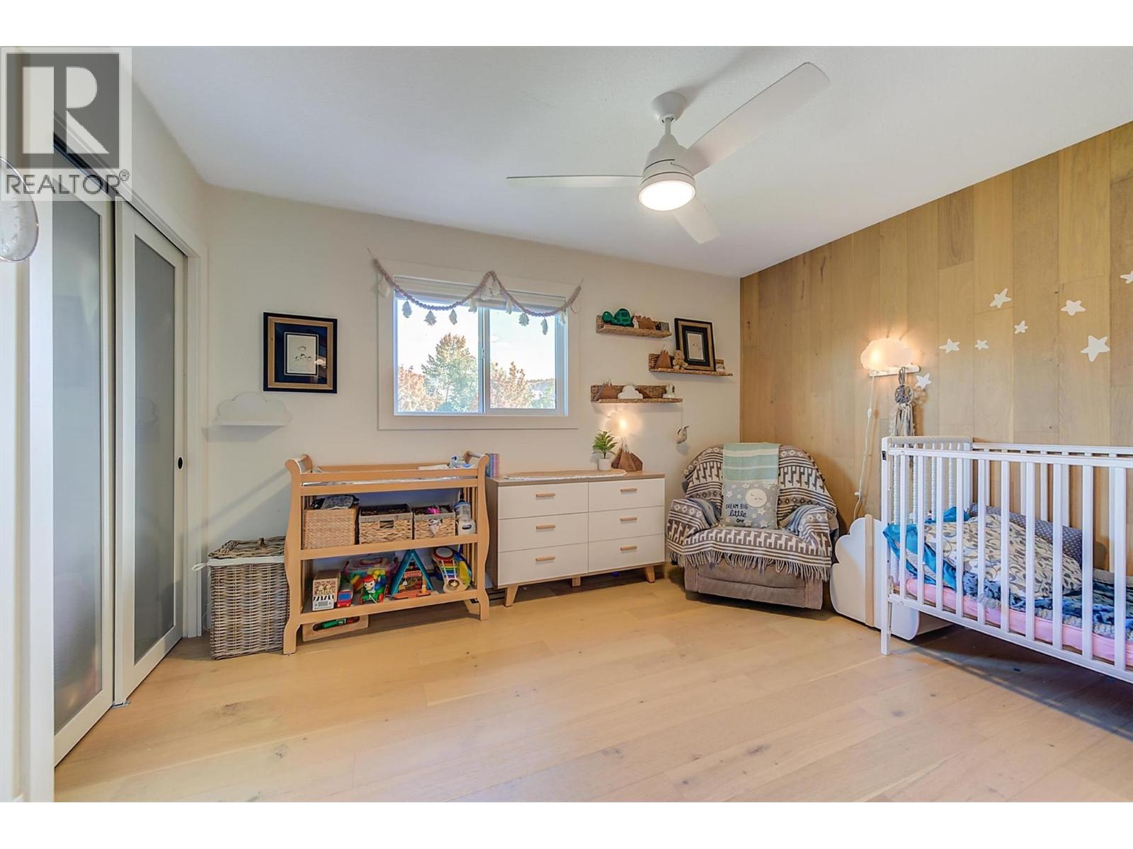 Picture for 985 Manhattan  Drive https://www.cirrealty.ca/reb/bc/2/10365432_35.jpg