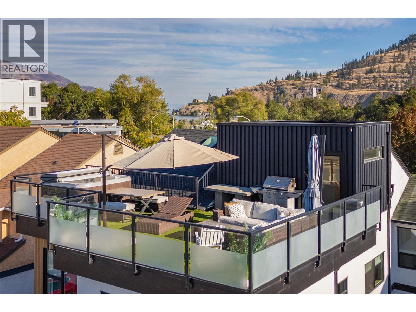 Picture for 985 Manhattan  Drive https://www.cirrealty.ca/reb/bc/2/10365432_57.jpg