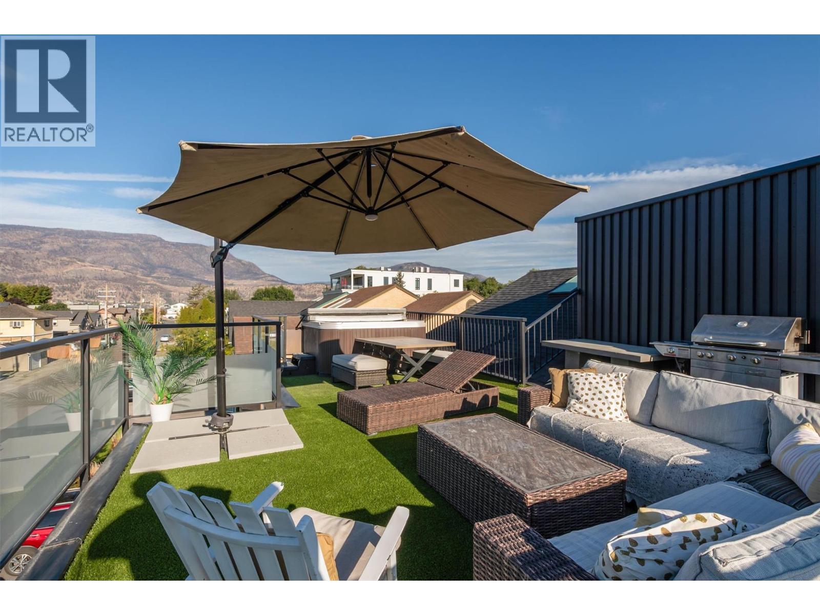 Picture for 985 Manhattan  Drive https://www.cirrealty.ca/reb/bc/2/10365432_62.jpg