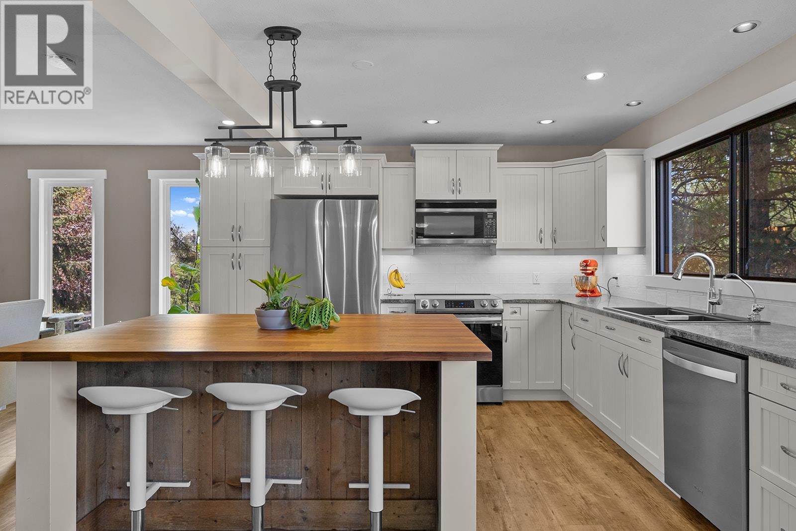 Picture for 4139 Wallace Hill  Road https://www.cirrealty.ca/reb/bc/2/10365482_32.jpg