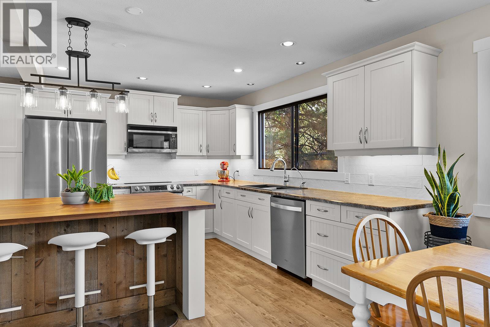 Picture for 4139 Wallace Hill  Road https://www.cirrealty.ca/reb/bc/2/10365482_33.jpg